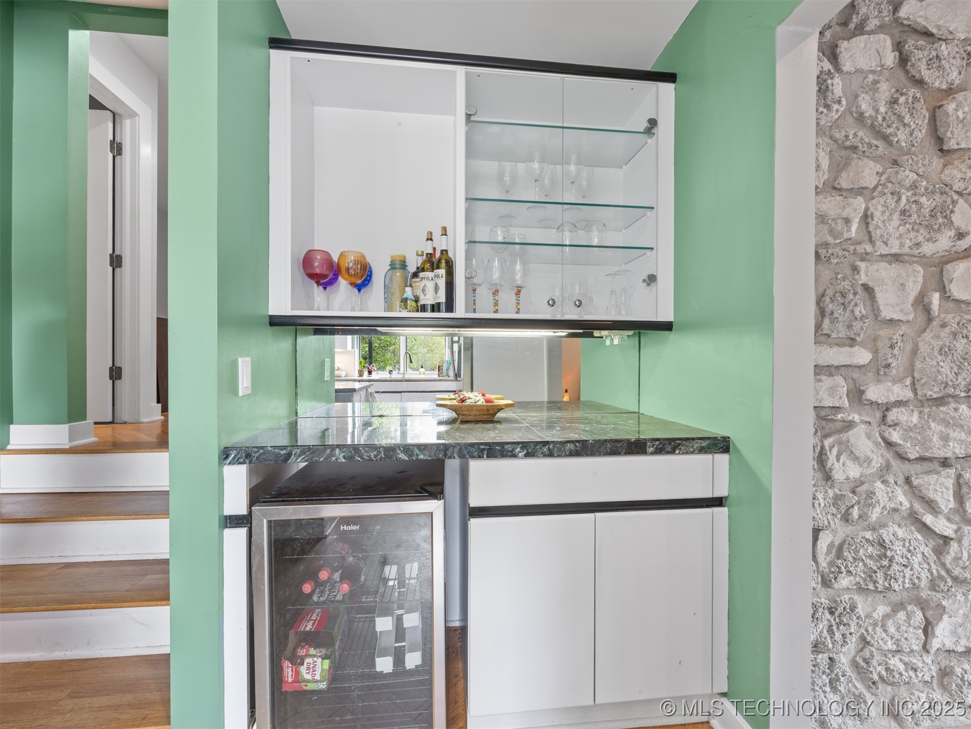 2501 Cherokee Hills Place Property Photo 6