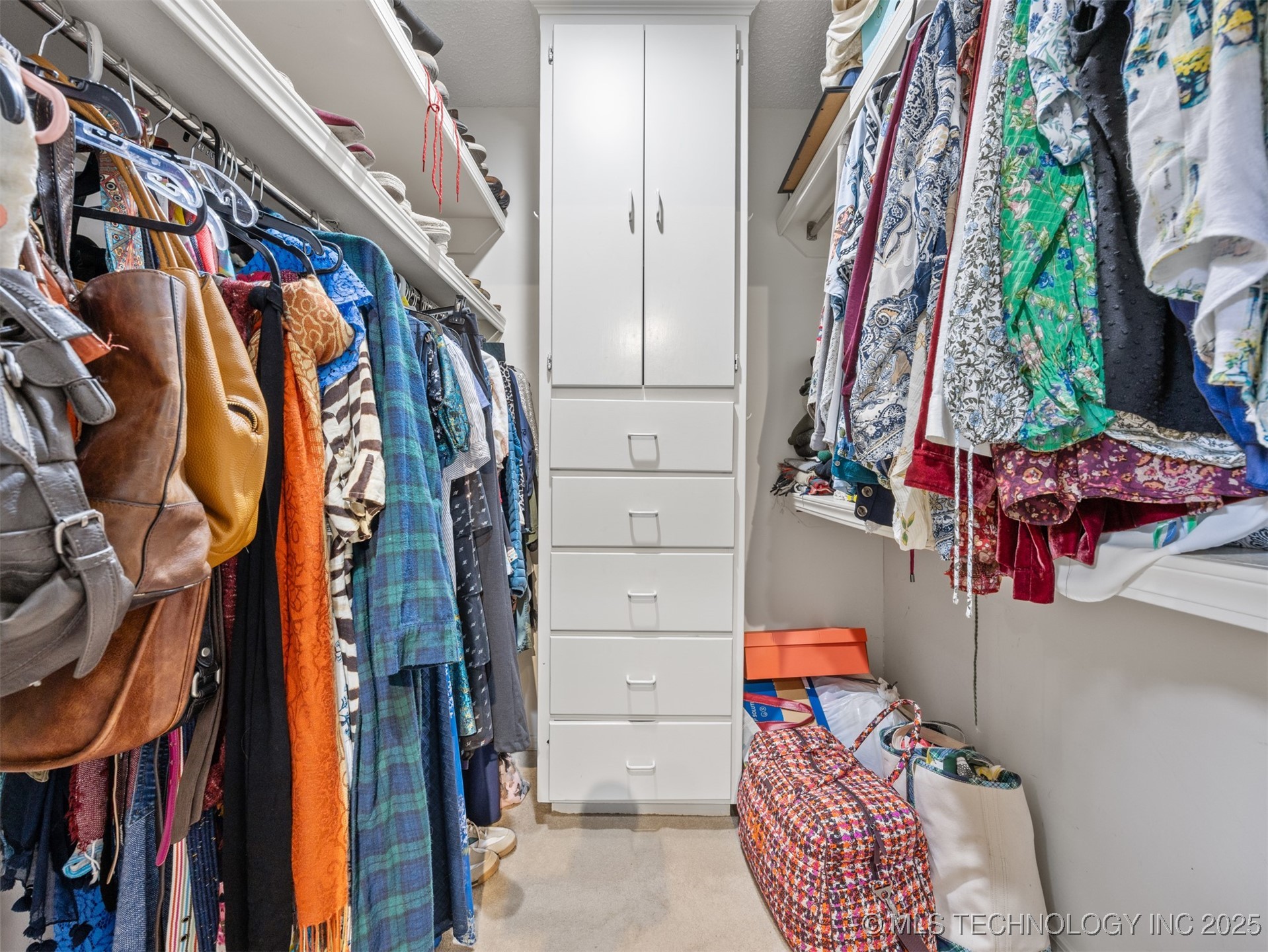 2501 Cherokee Hills Place Property Photo 14