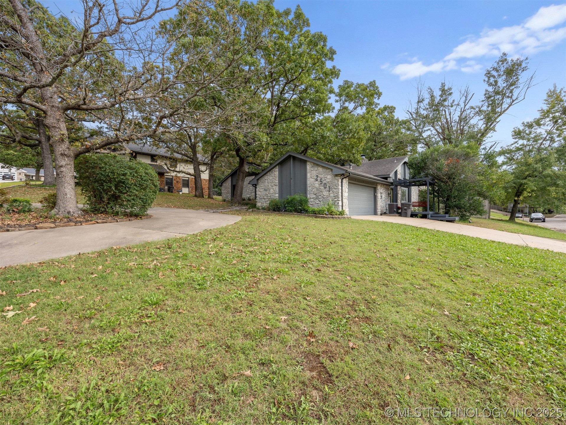 2501 Cherokee Hills Place Property Photo 32