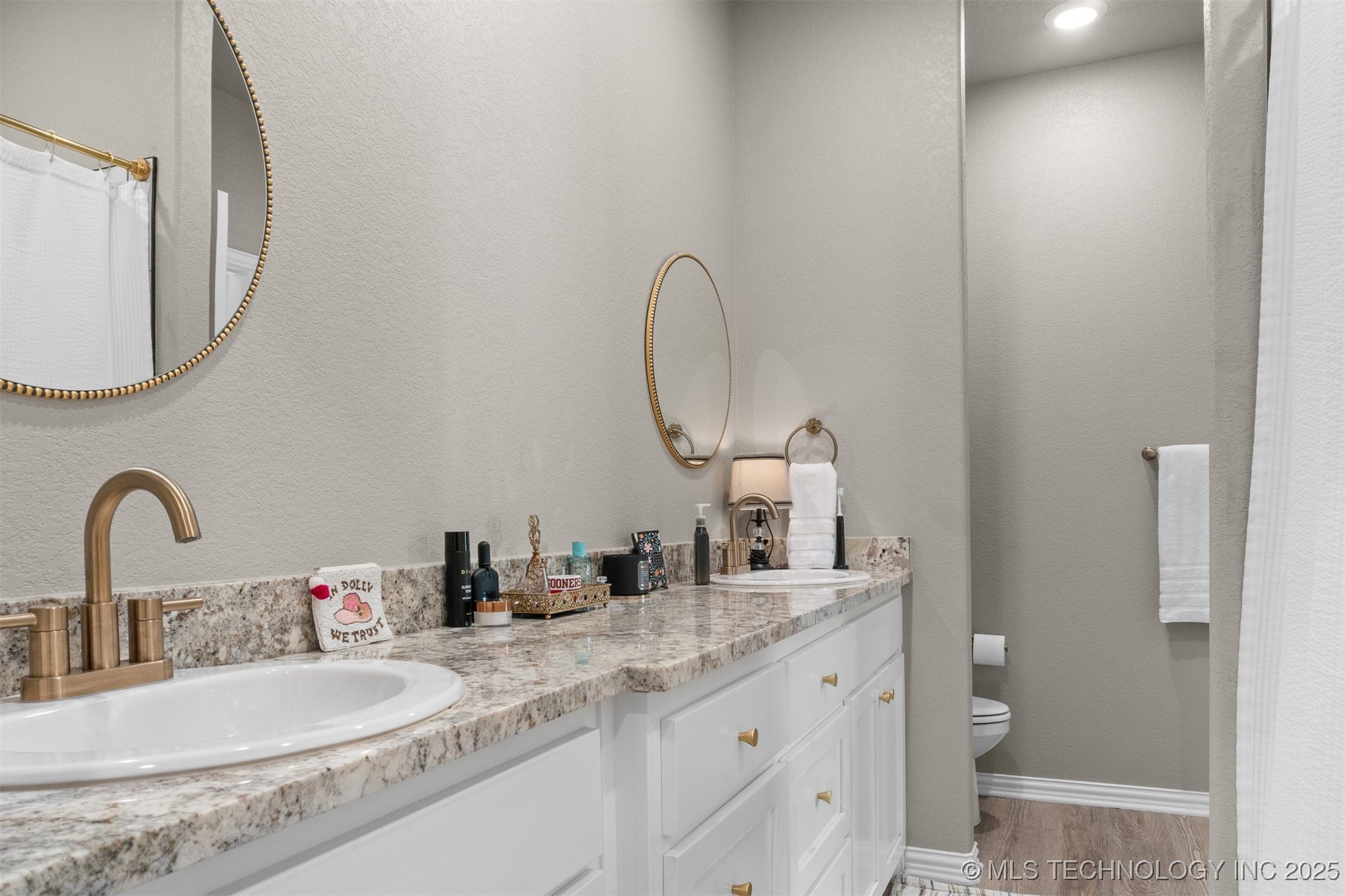 19 Sawyer Lane Property Photo 16