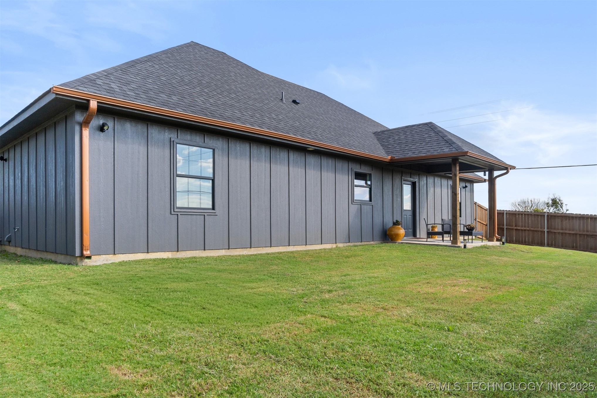 19 Sawyer Lane Property Photo 25