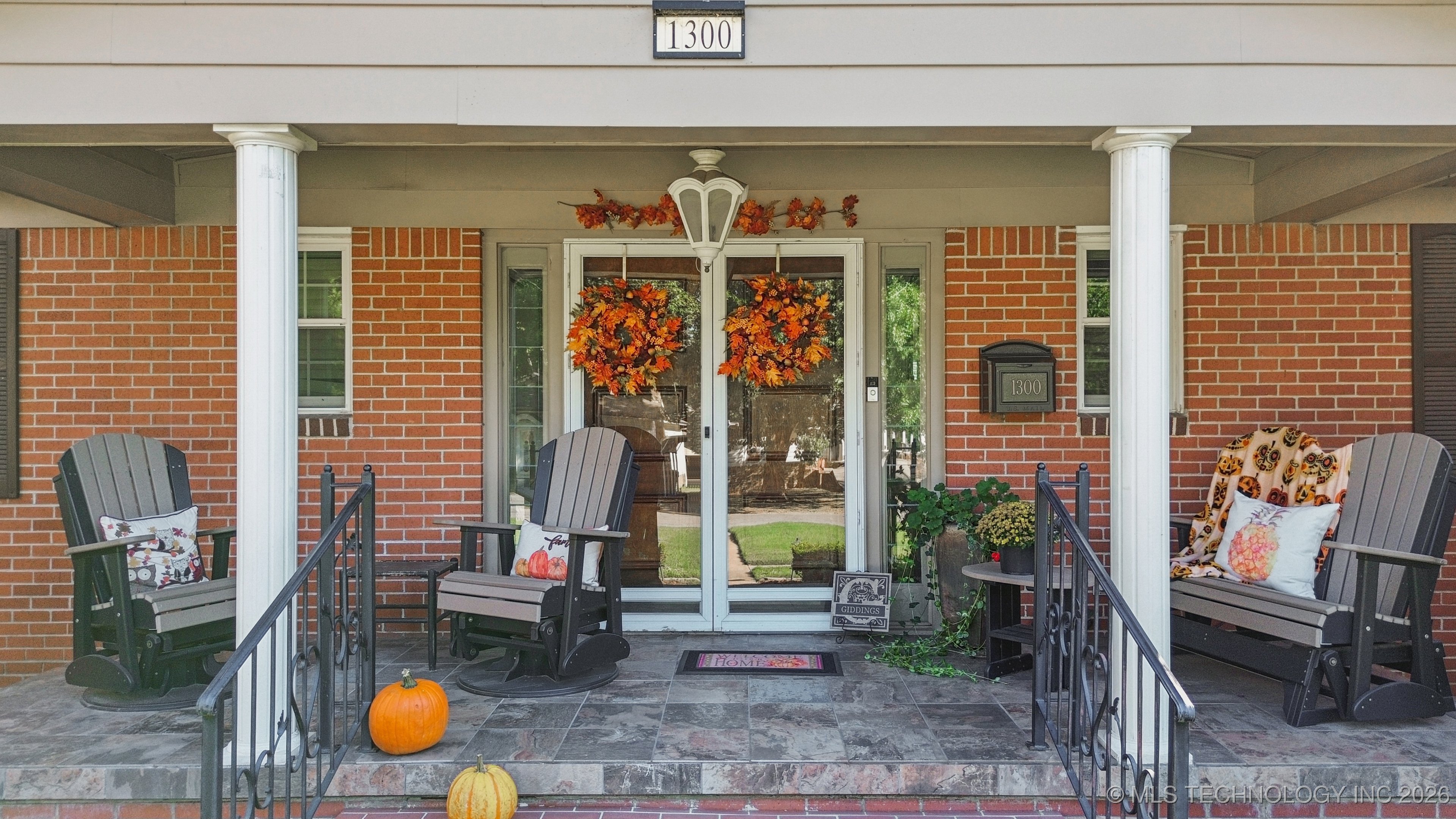 1300 E 7th Street Property Photo 5