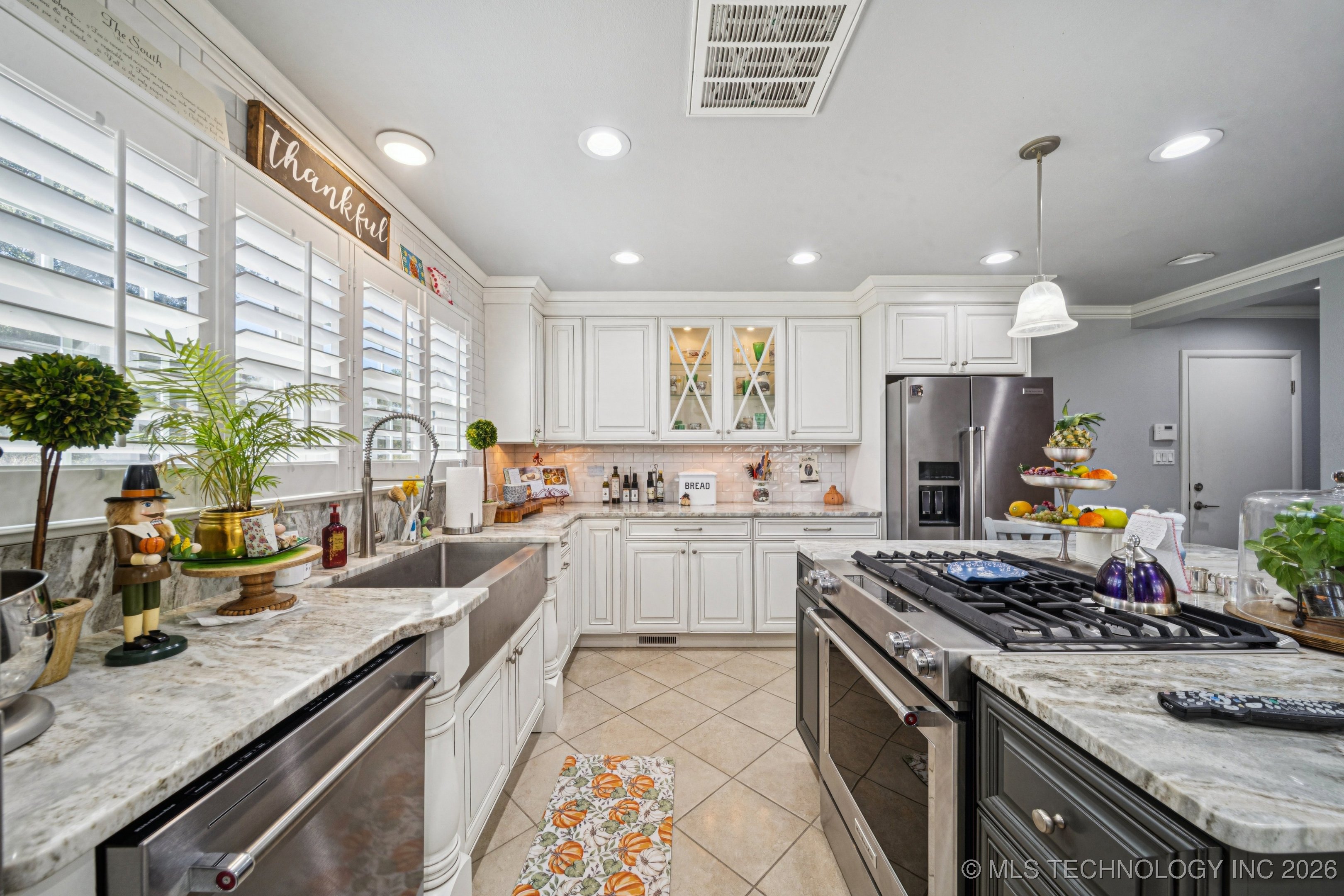 1300 E 7th Street Property Photo 22