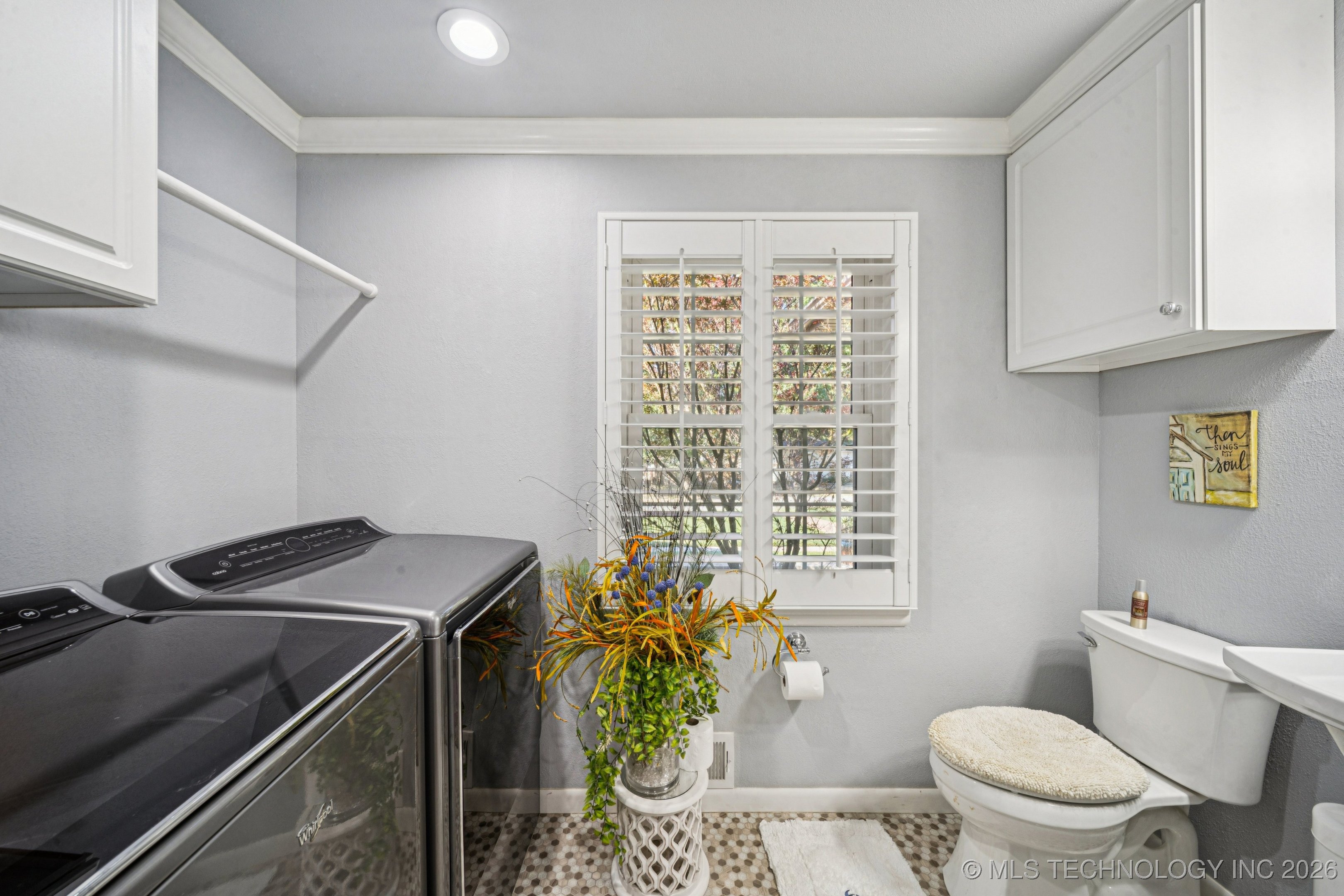 1300 E 7th Street Property Photo 26