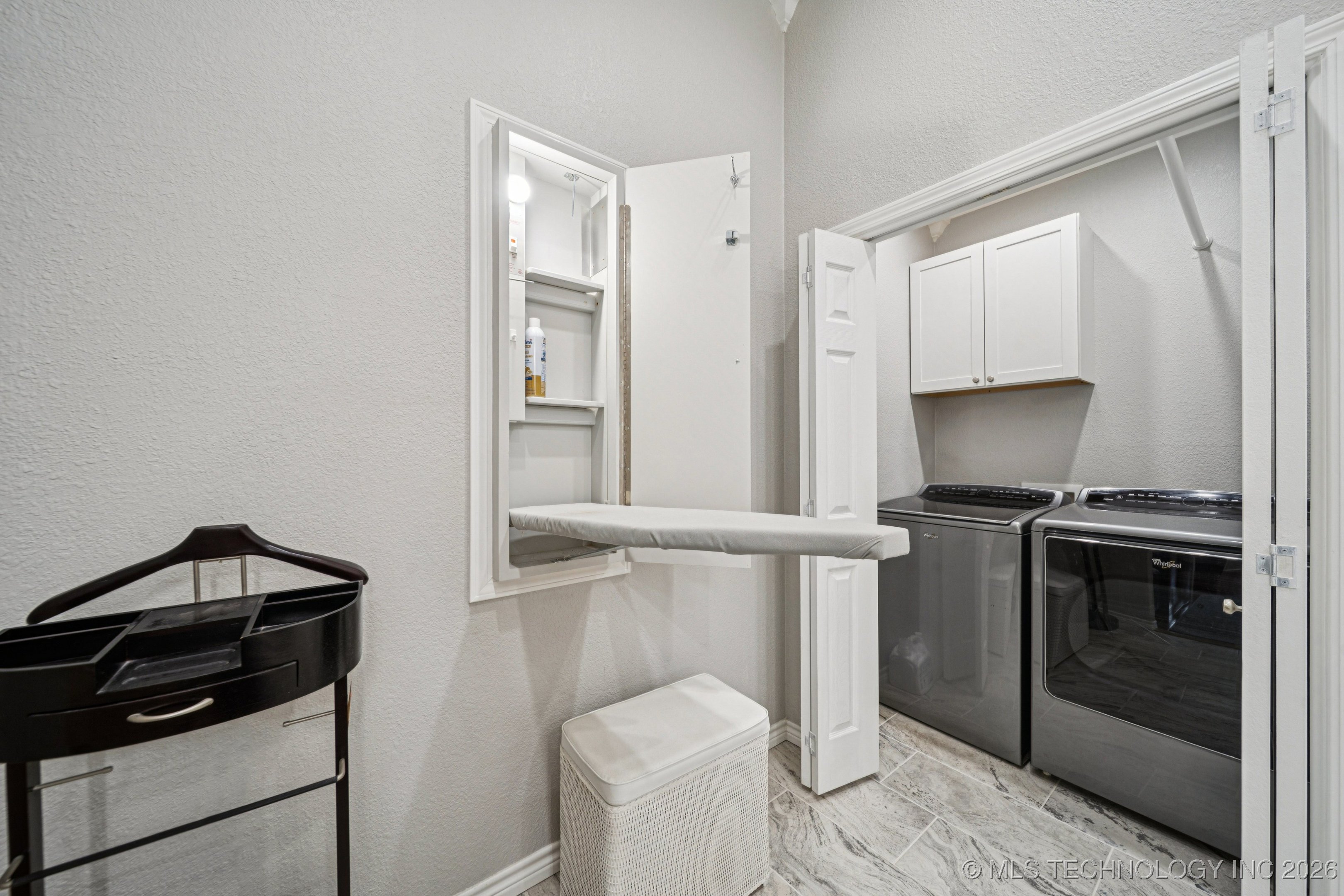 1300 E 7th Street Property Photo 37