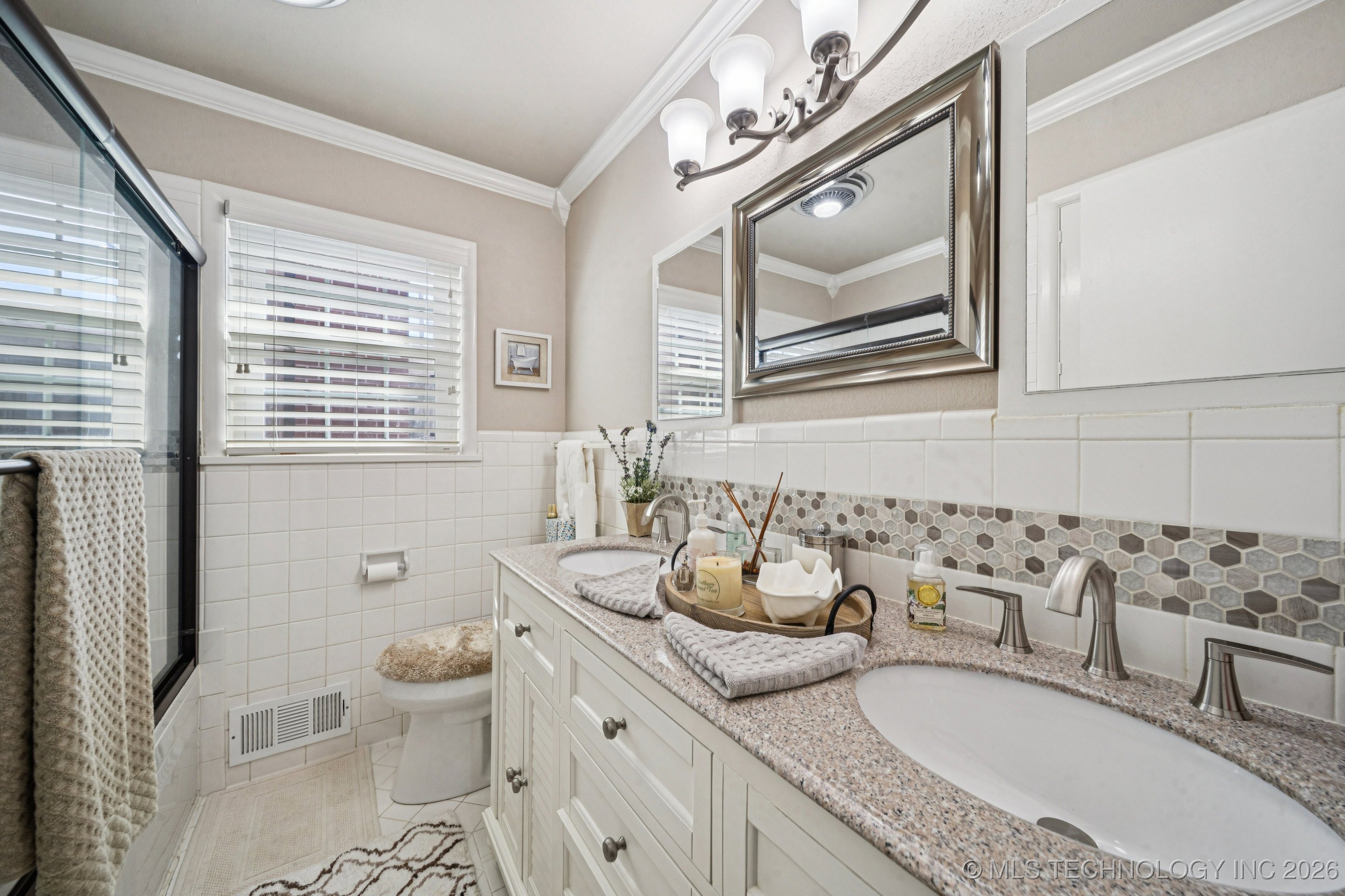 1300 E 7th Street Property Photo 46