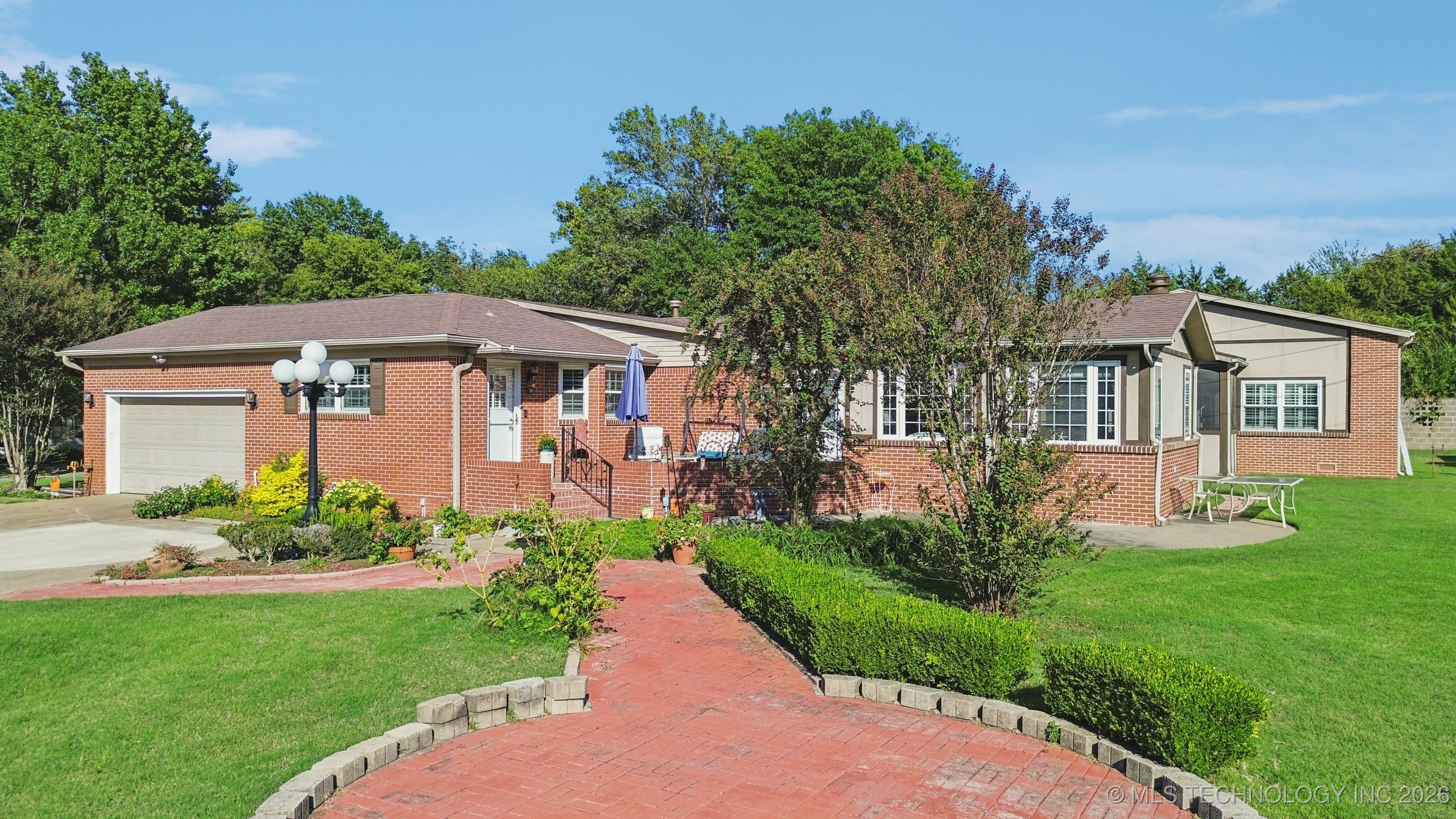 1300 E 7th Street Property Photo 49