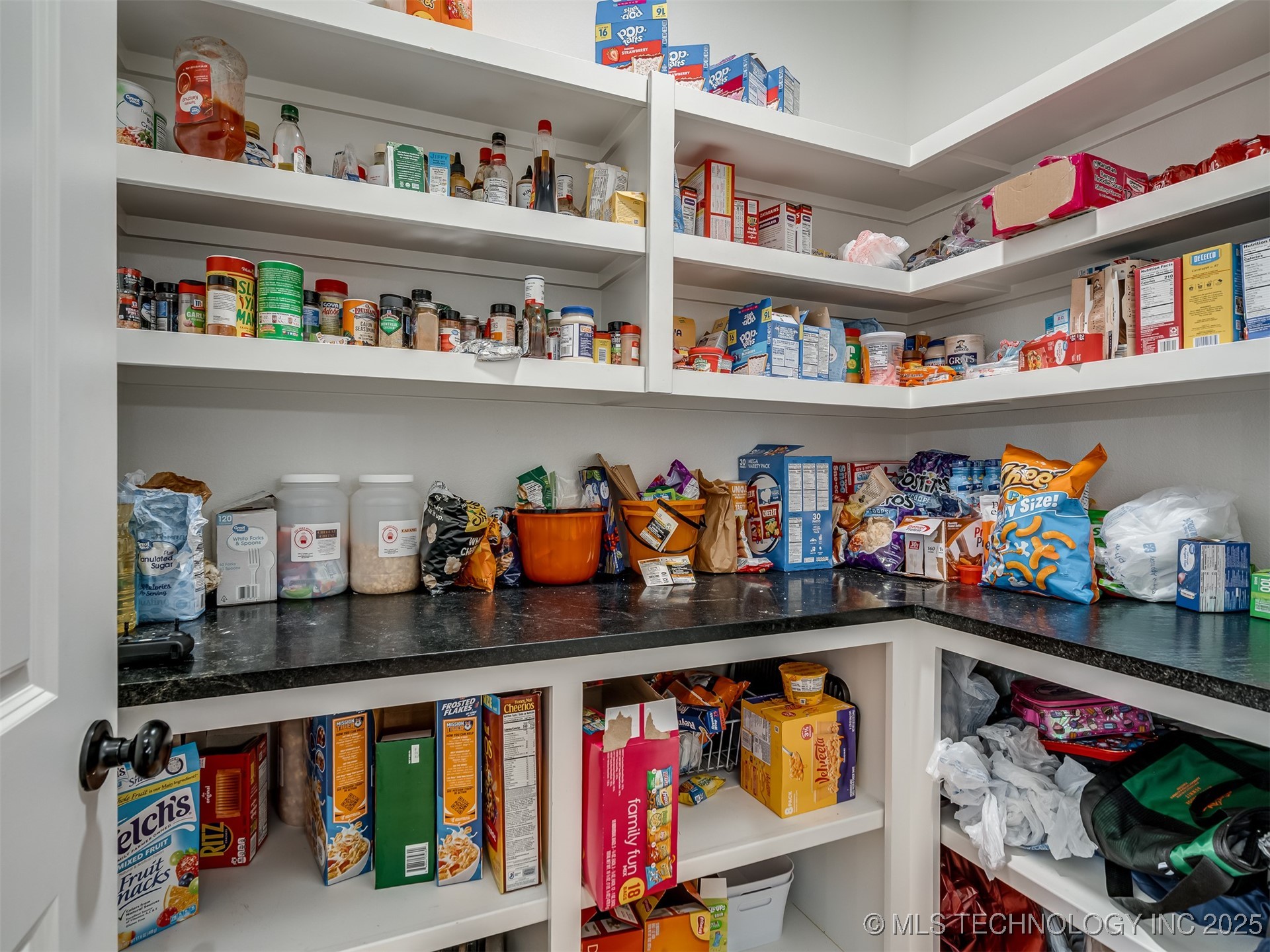 10821 S Fir Street Property Photo 21