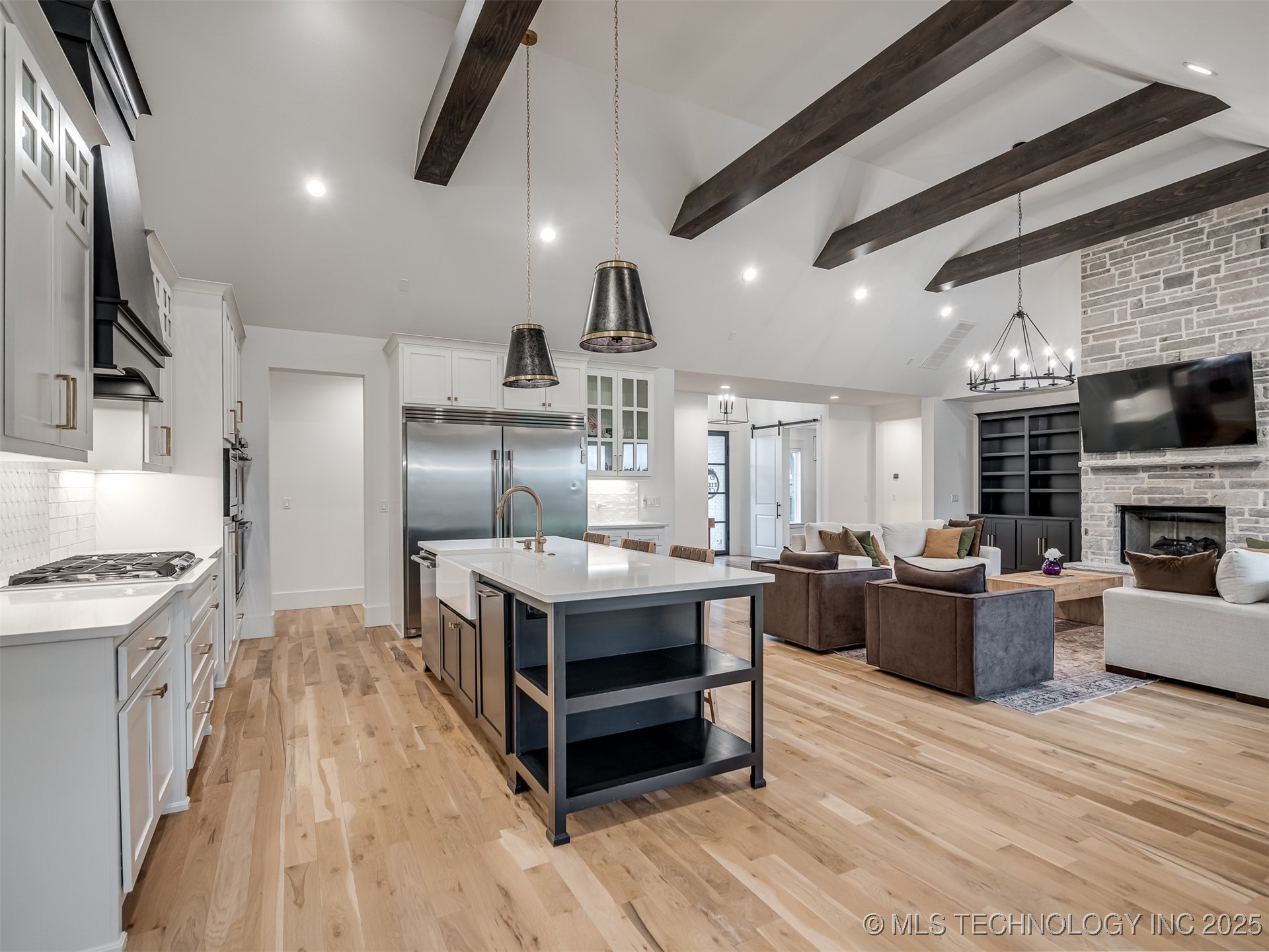 10821 S Fir Street Property Photo 23