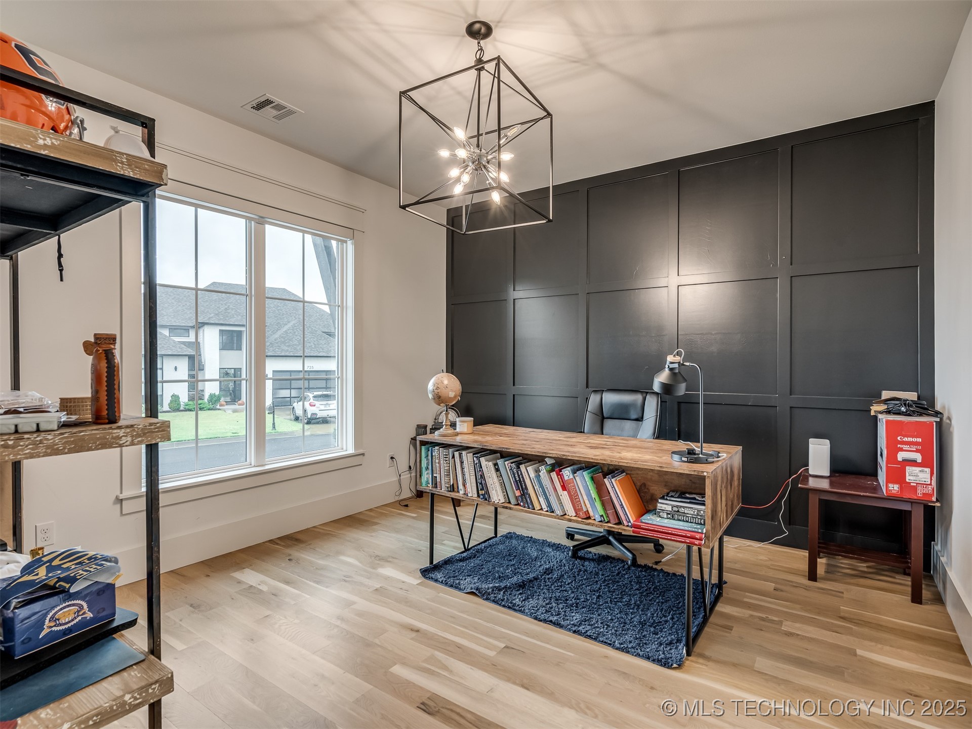 10821 S Fir Street Property Photo 24