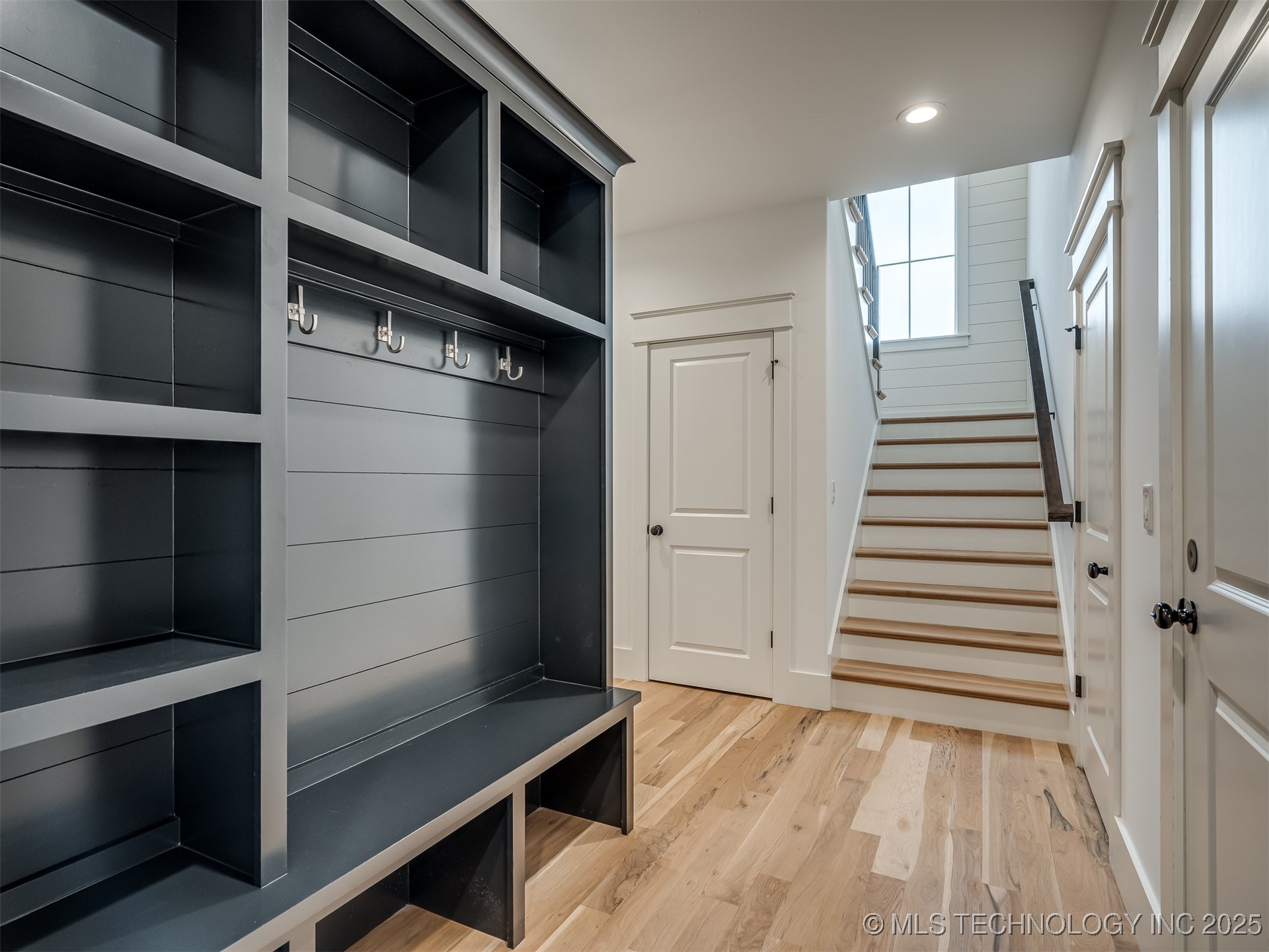 10821 S Fir Street Property Photo 29