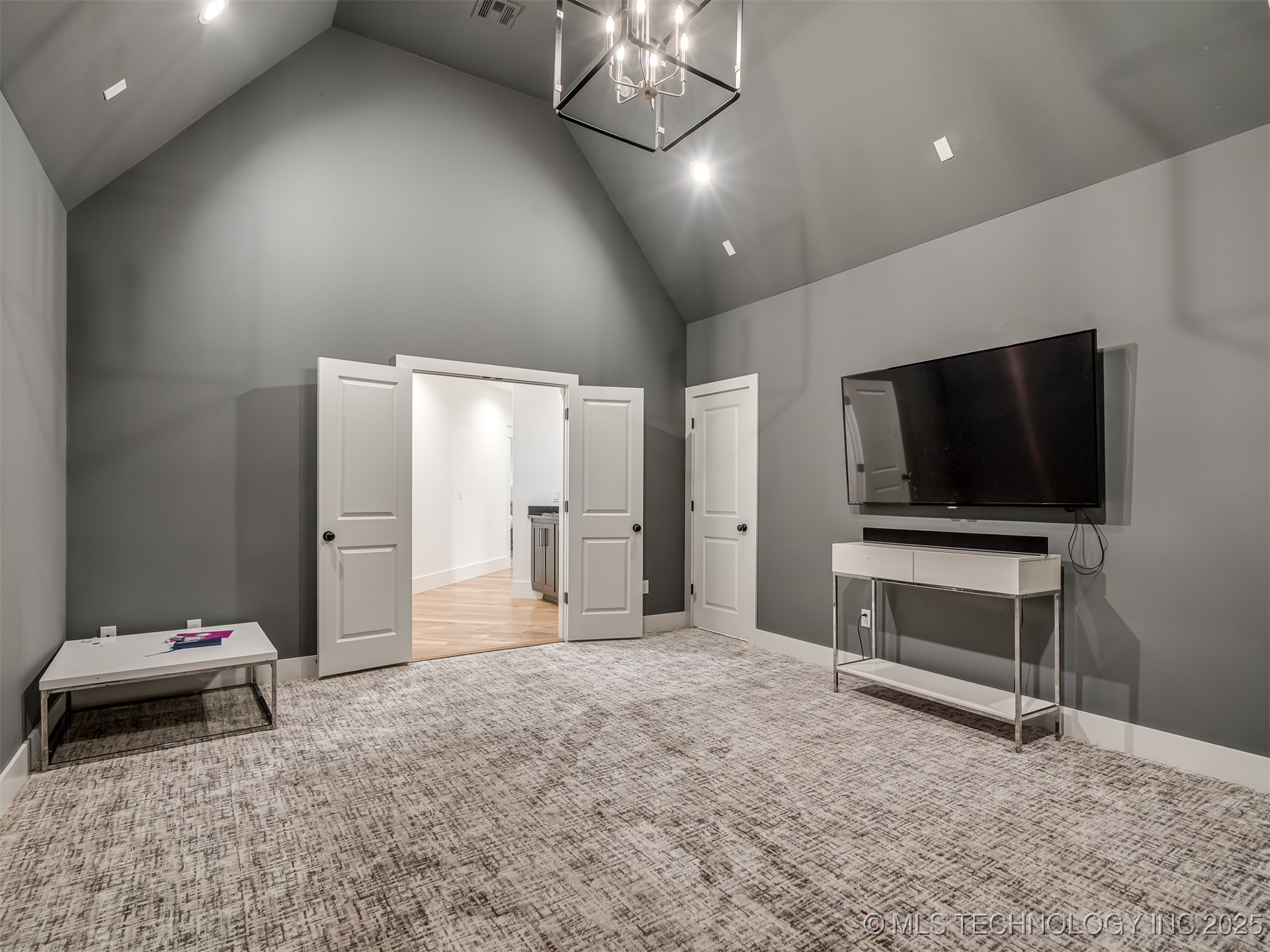 10821 S Fir Street Property Photo 51