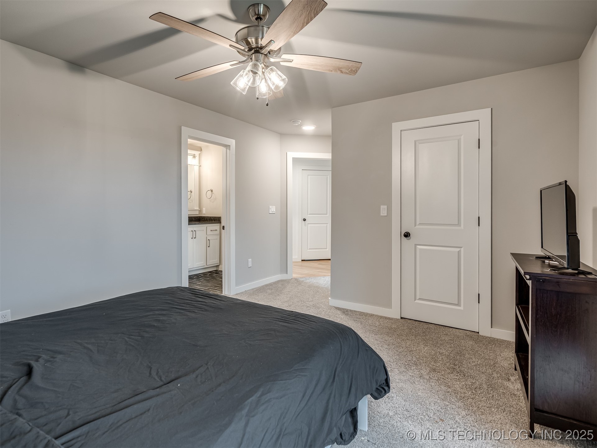 10821 S Fir Street Property Photo 62