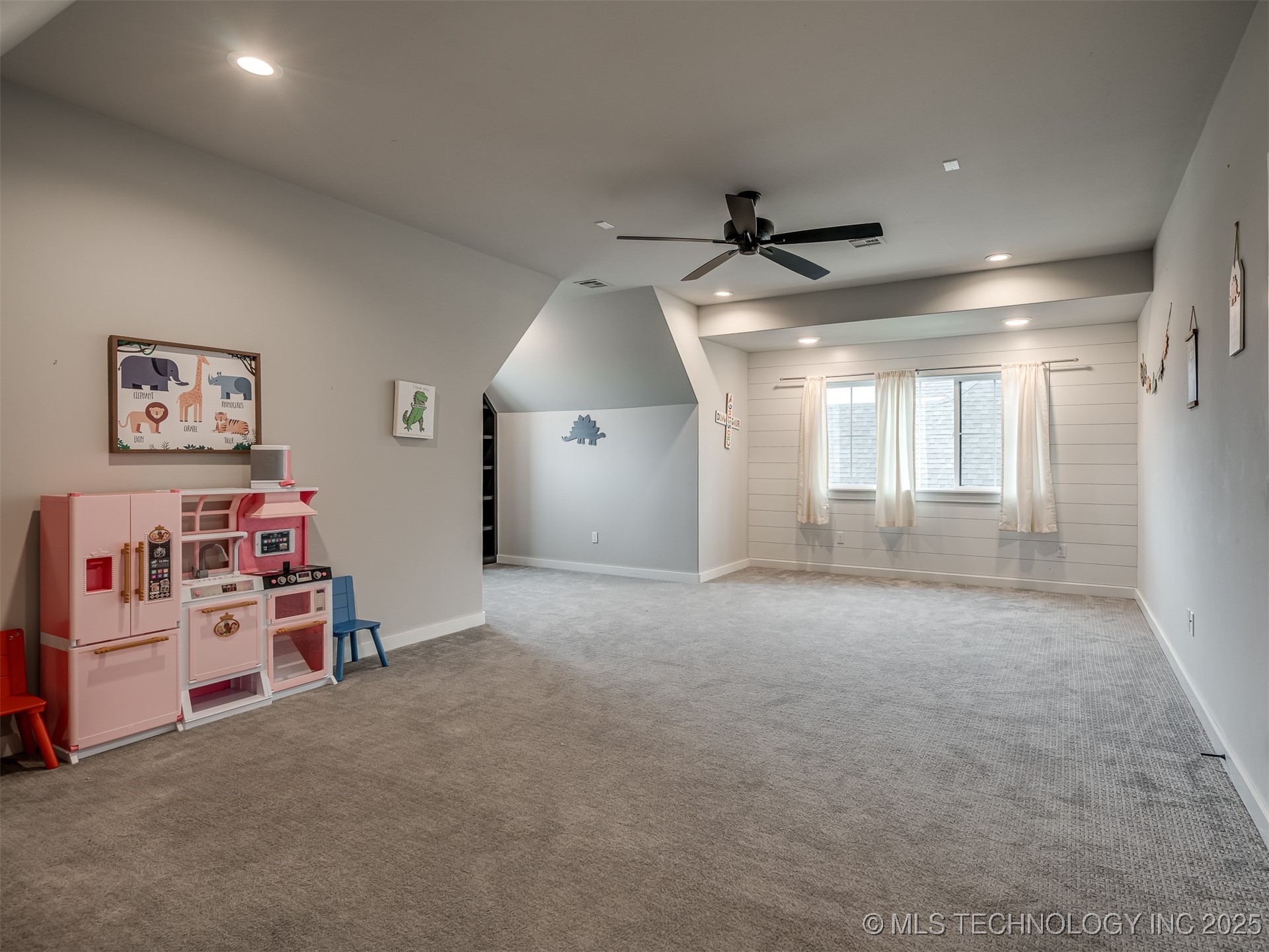 10821 S Fir Street Property Photo 64