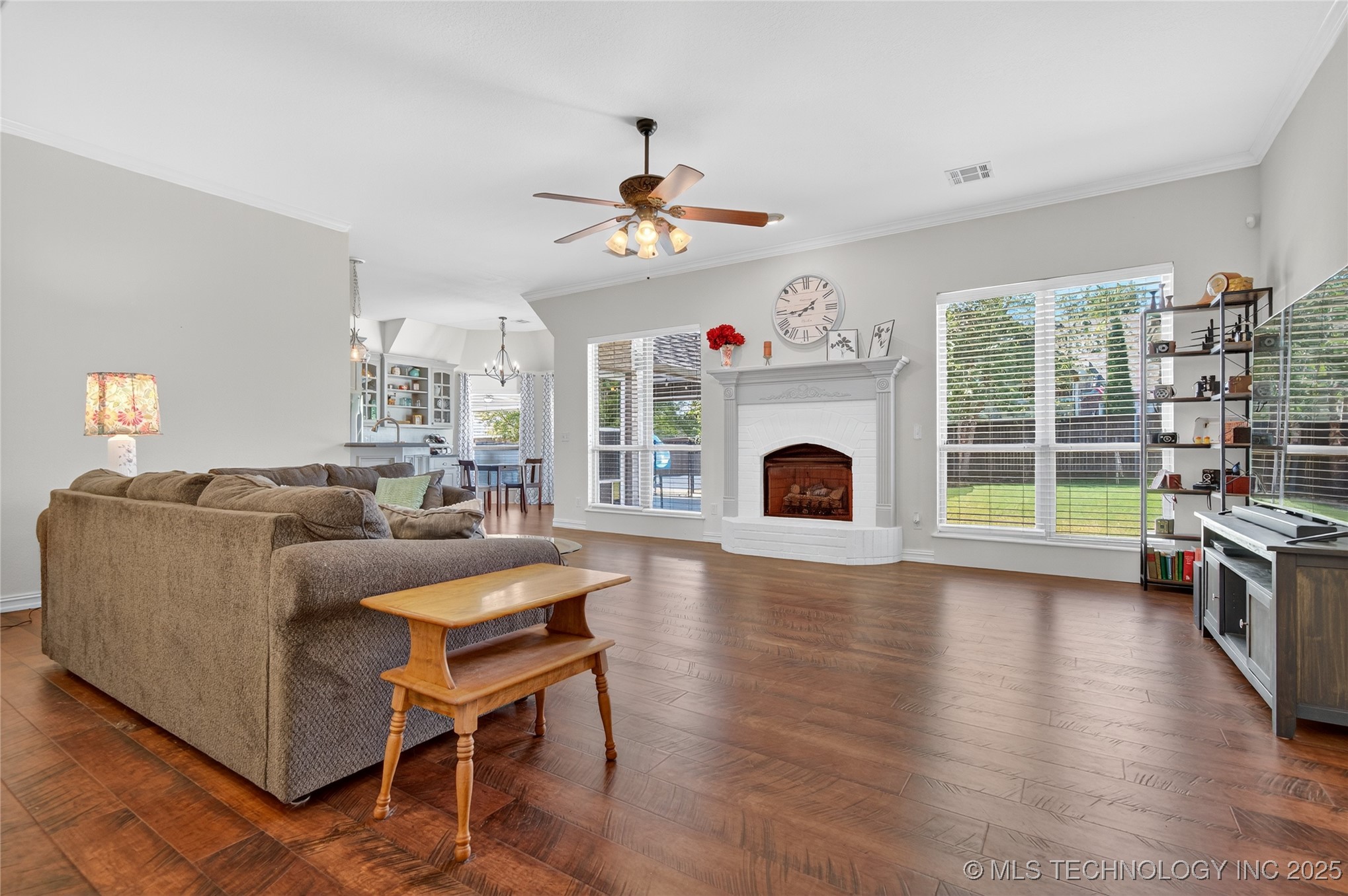 8432 N 68th East Avenue Property Photo 9