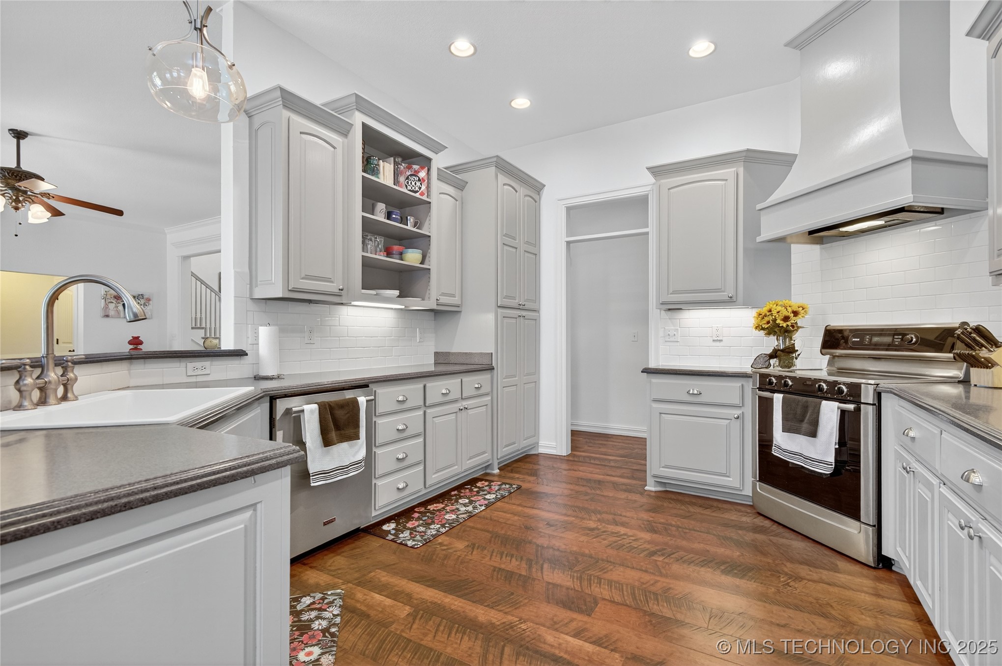 8432 N 68th East Avenue Property Photo 14