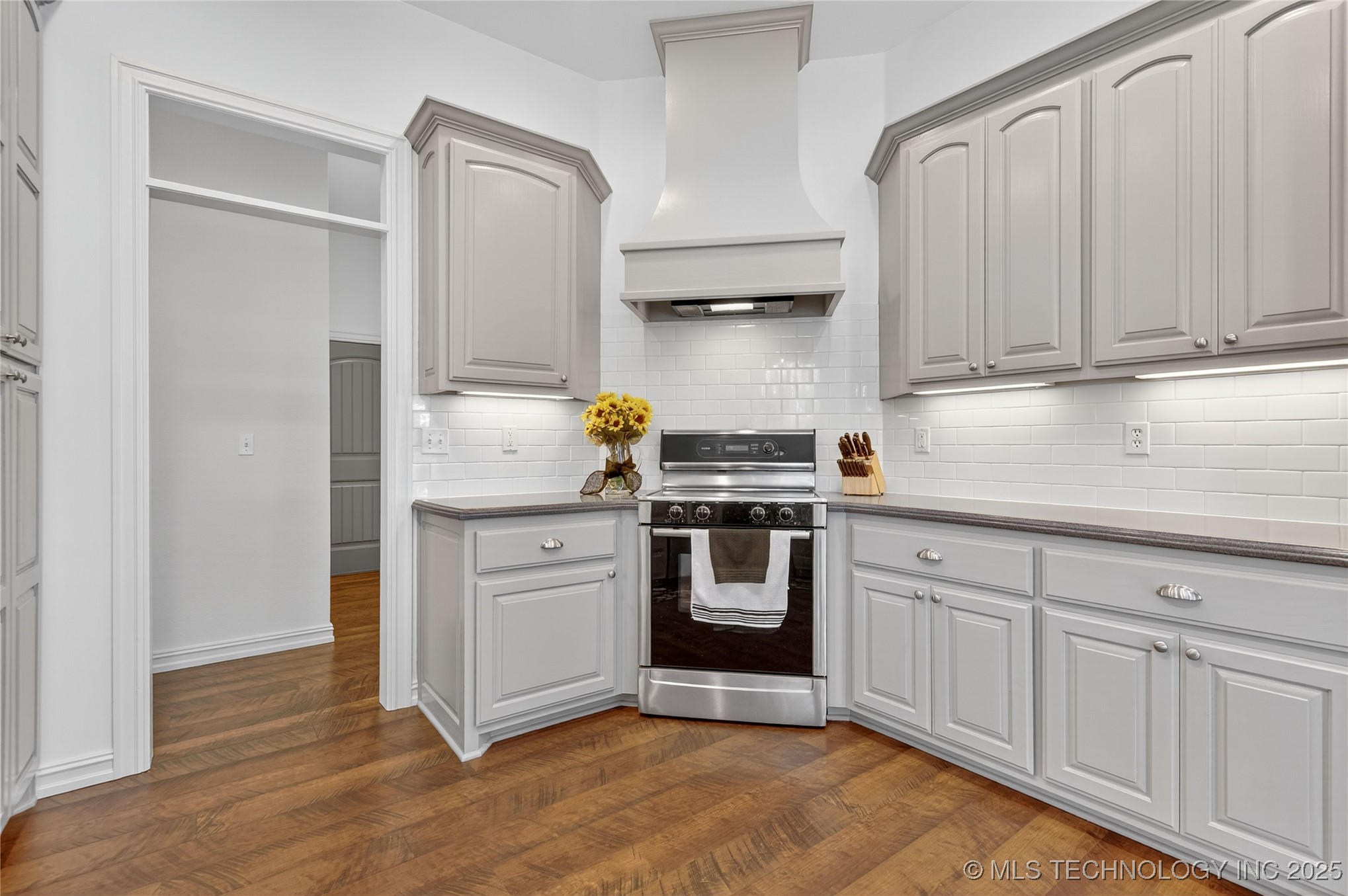 8432 N 68th East Avenue Property Photo 15