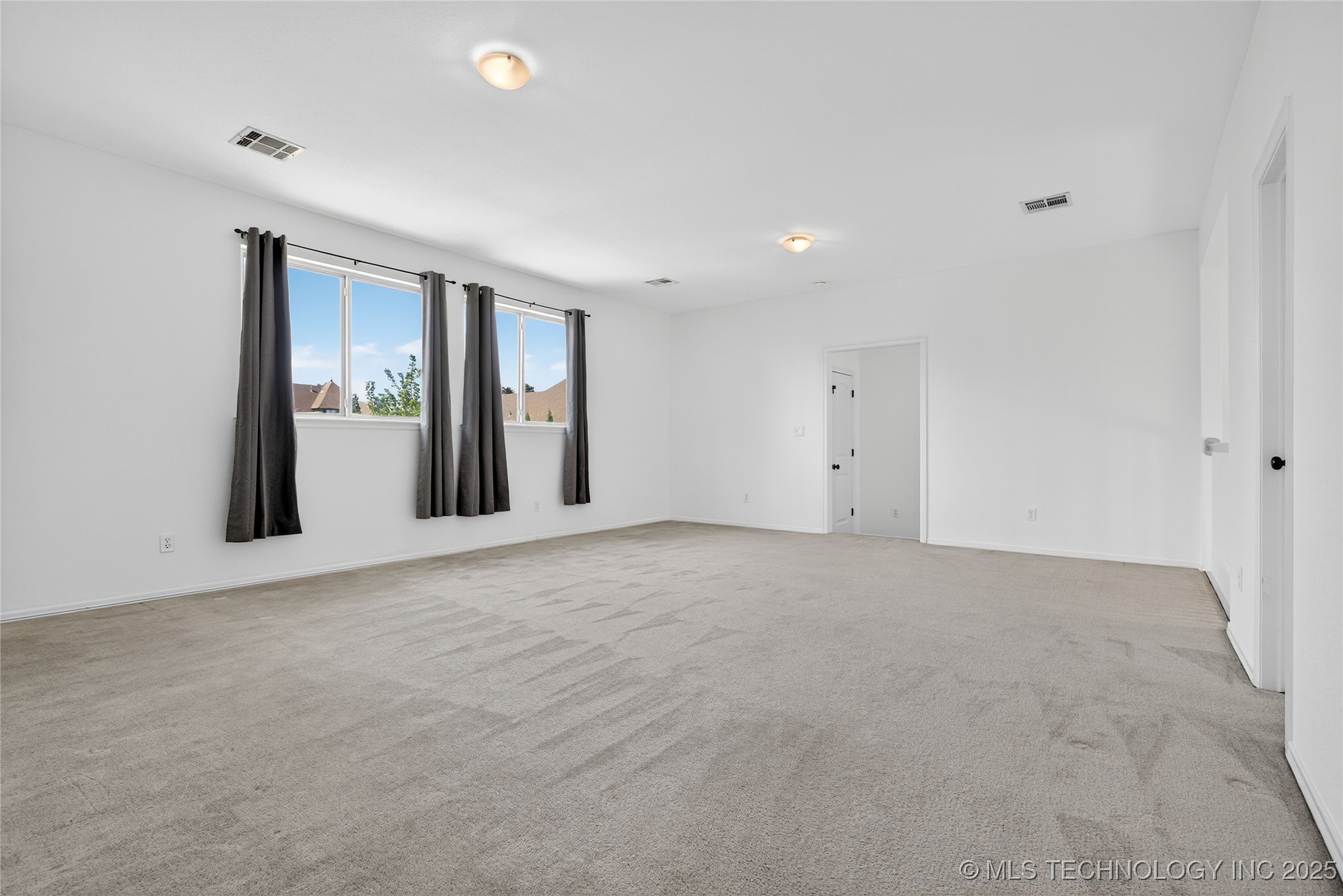 8432 N 68th East Avenue Property Photo 36