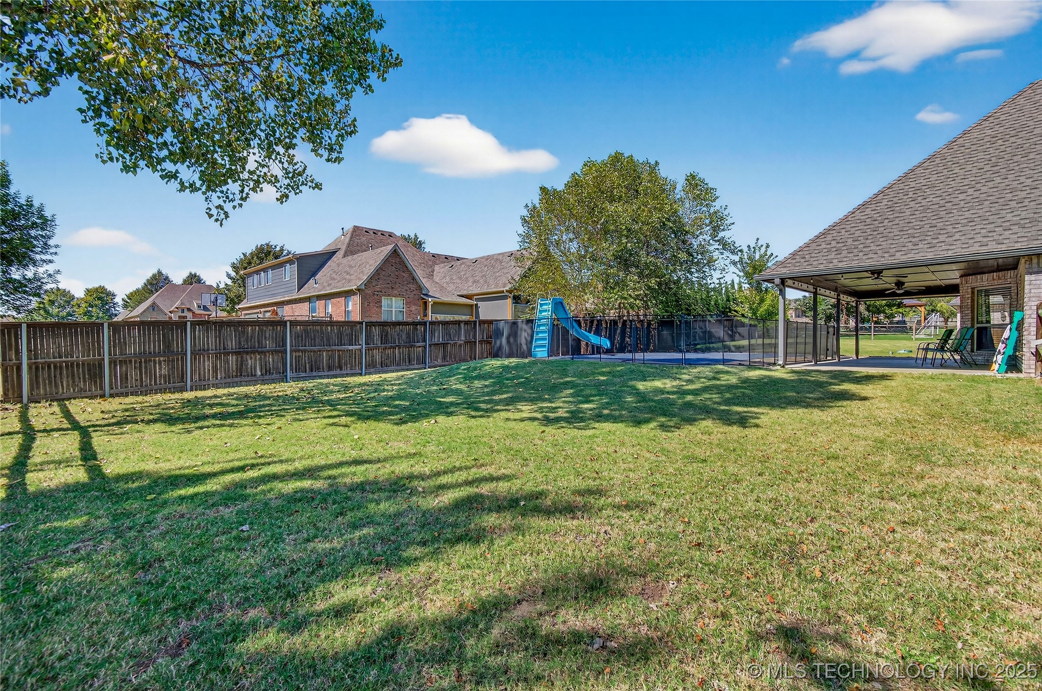 8432 N 68th East Avenue Property Photo 41