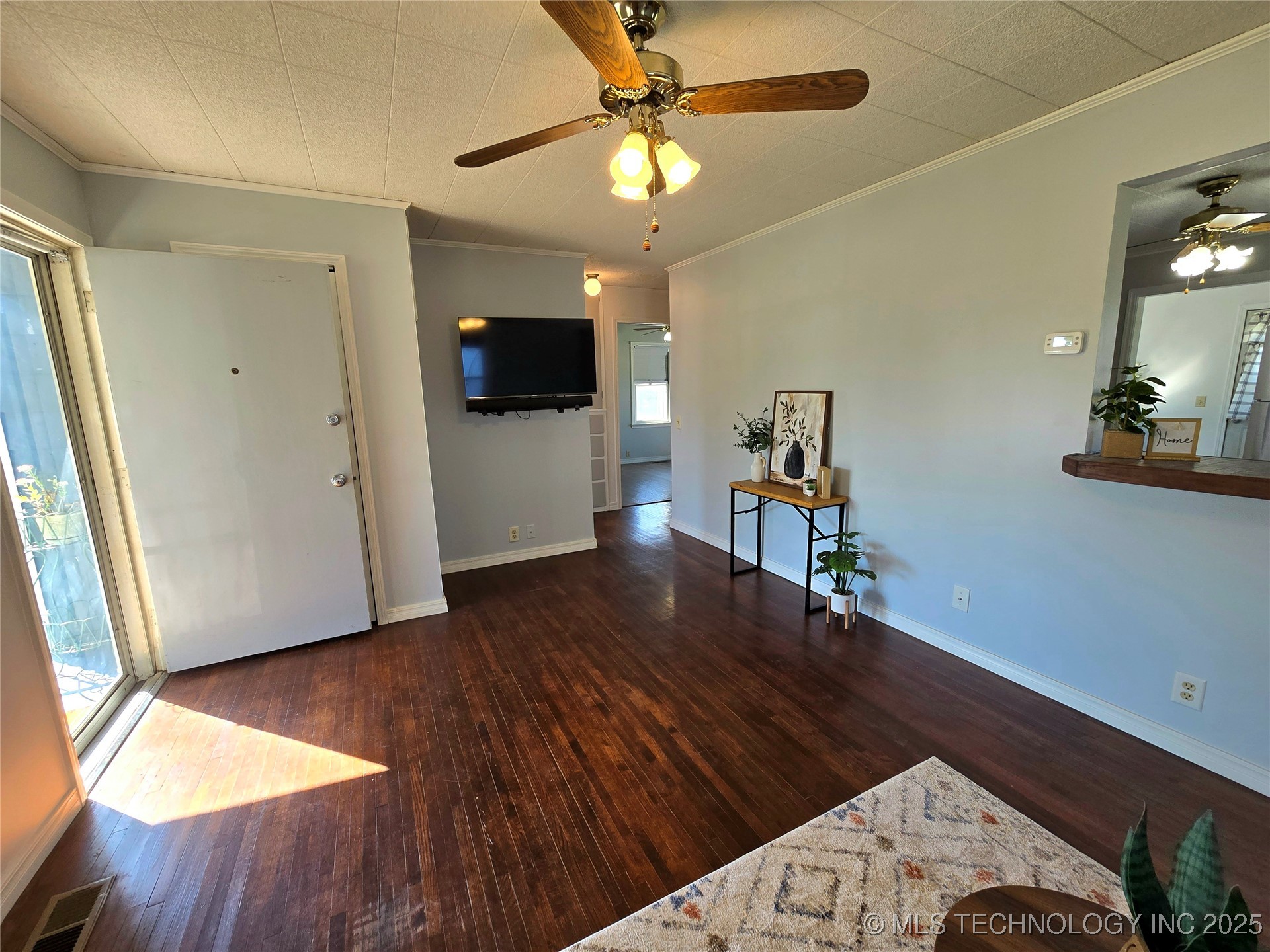 600 N Franklin Avenue Property Photo 6