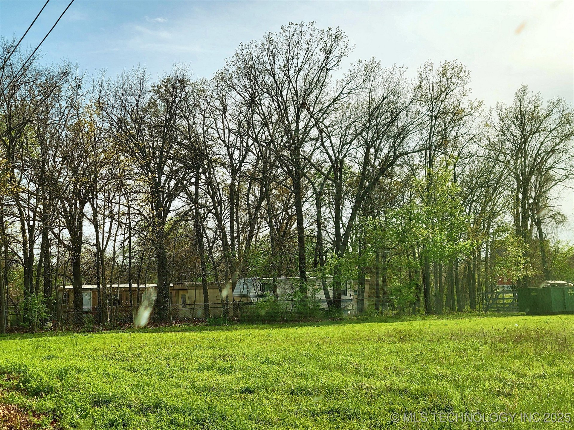 600 Sooner Drive Property Photo 4