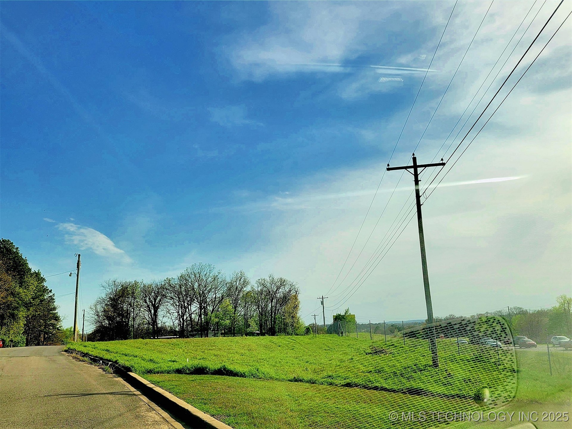 600 Sooner Drive Property Photo 7