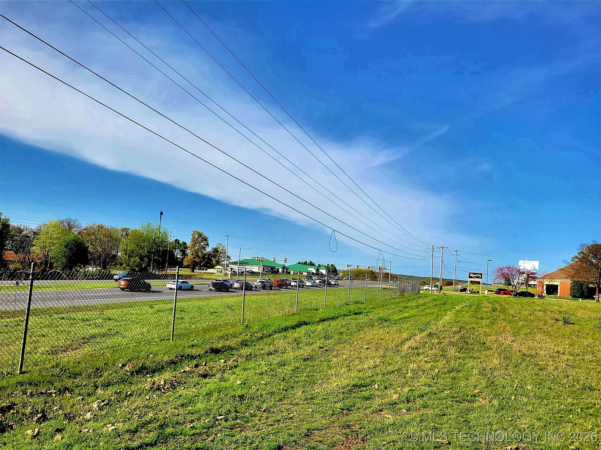 600 Sooner Drive Property Photo 8