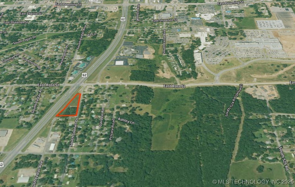 600 Sooner Drive Property Photo 10