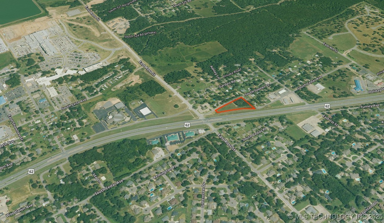 600 Sooner Drive Property Photo 11