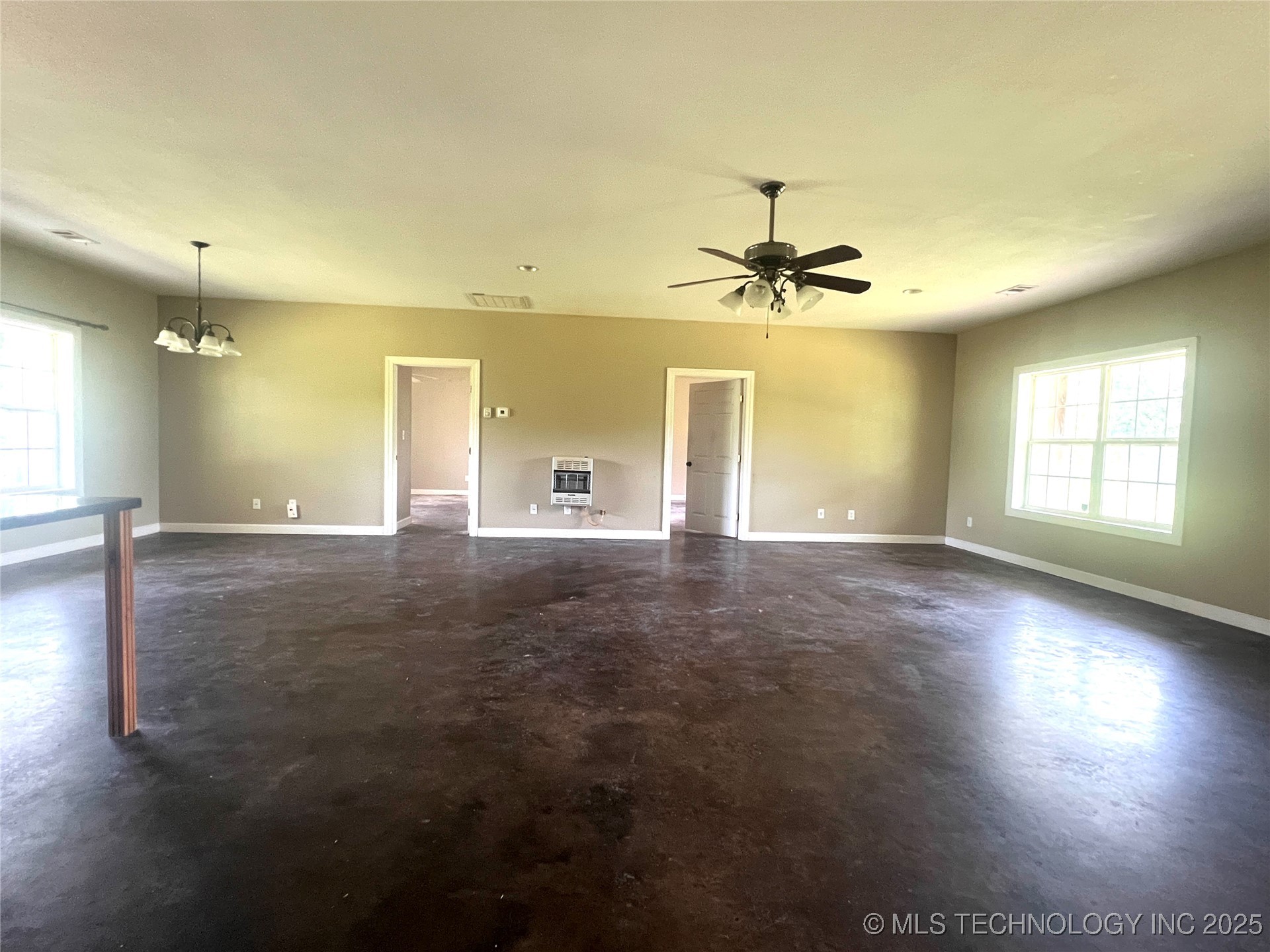 220 Willow Lane Property Photo 15