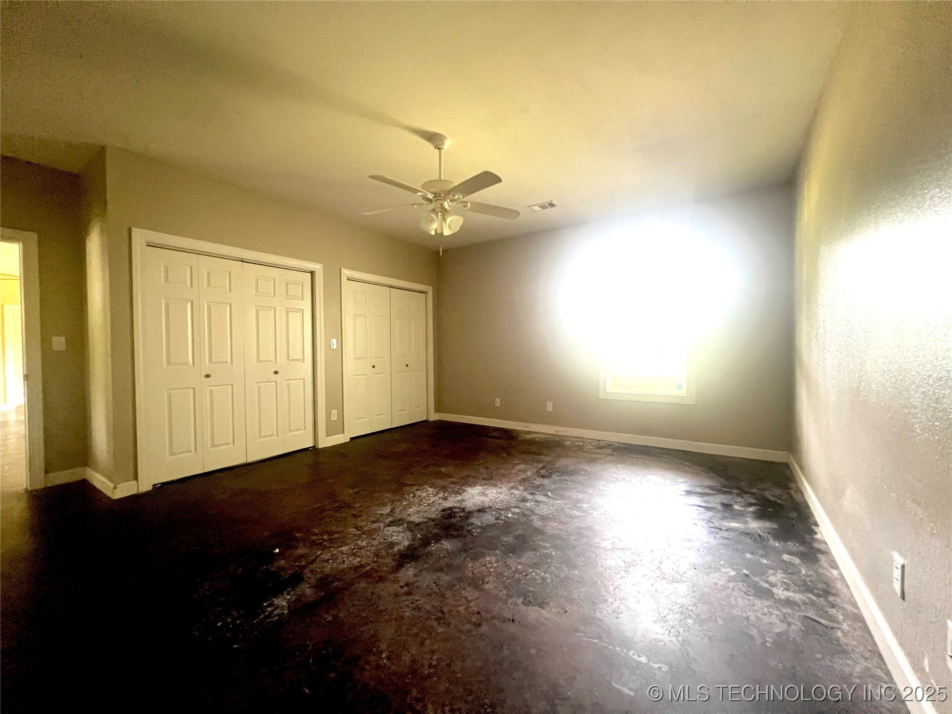 220 Willow Lane Property Photo 32