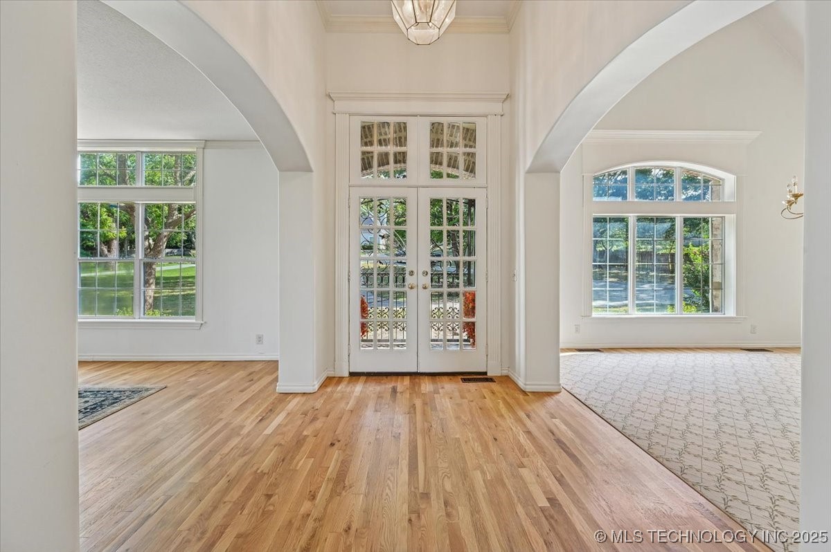 9432 S Florence Avenue Property Photo 6