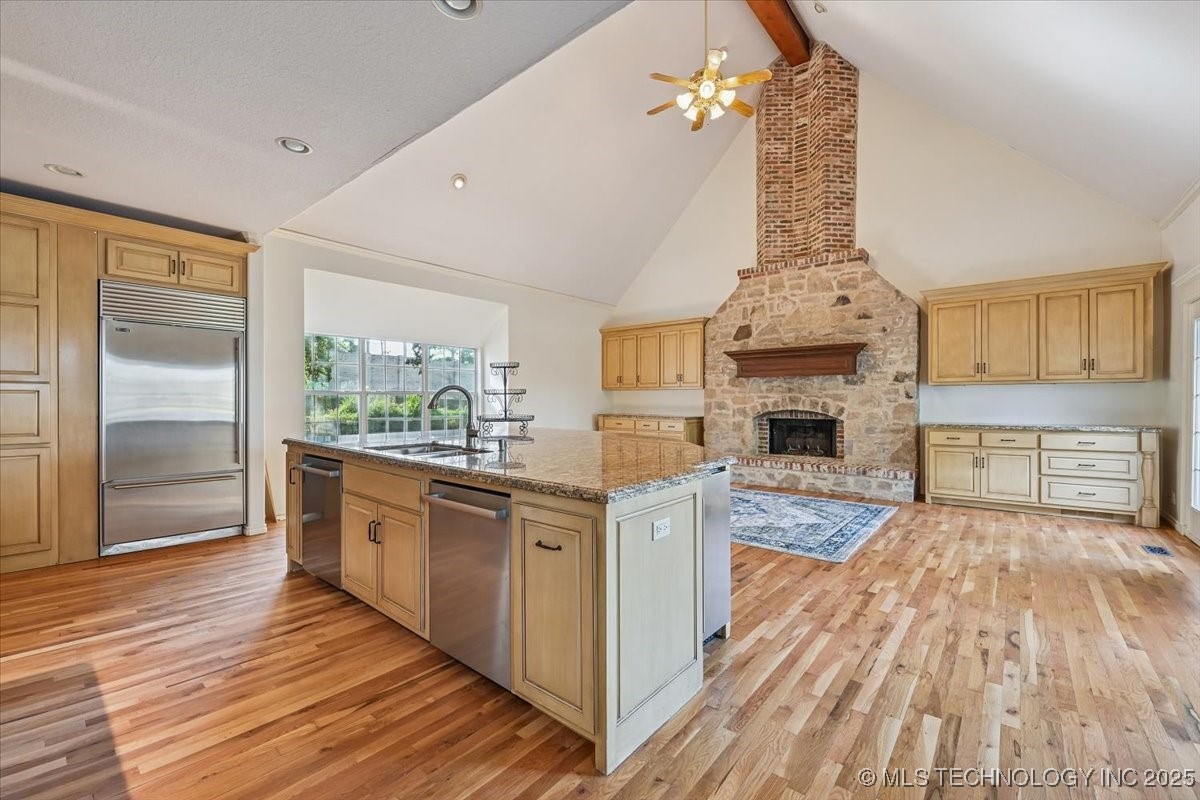 9432 S Florence Avenue Property Photo 14