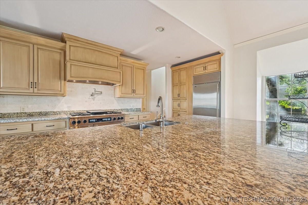 9432 S Florence Avenue Property Photo 16