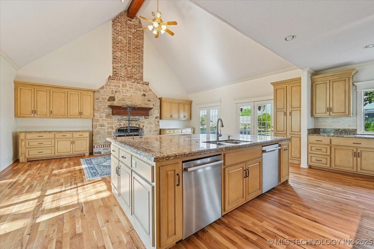 9432 S Florence Avenue Property Photo 18