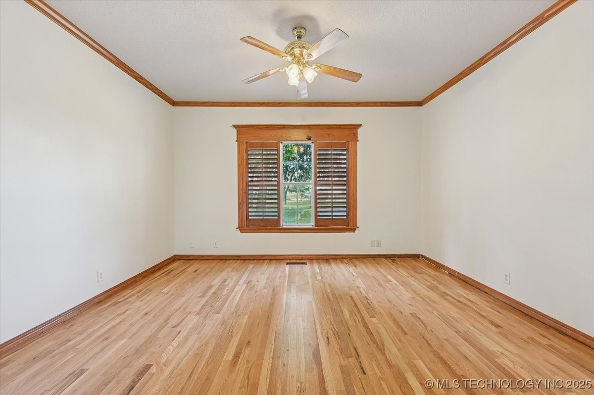 9432 S Florence Avenue Property Photo 24