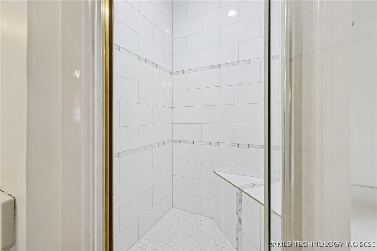 9432 S Florence Avenue Property Photo 32