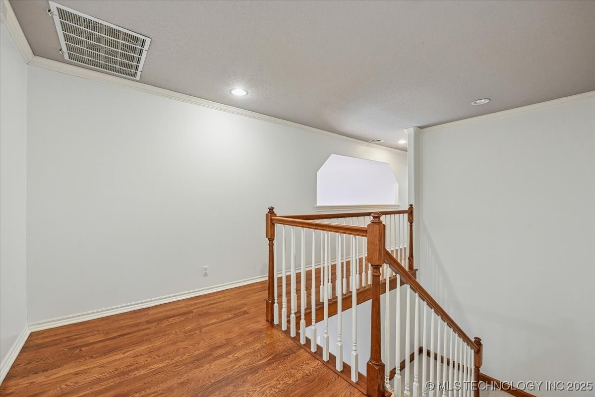 9432 S Florence Avenue Property Photo 34