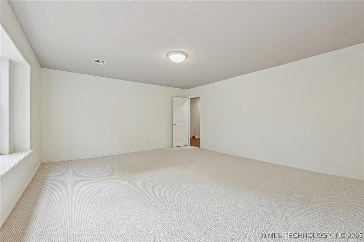 9432 S Florence Avenue Property Photo 45