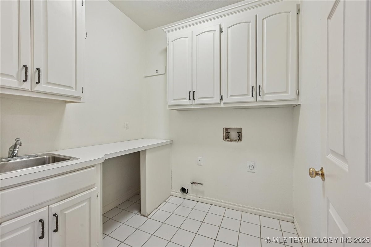 9432 S Florence Avenue Property Photo 53