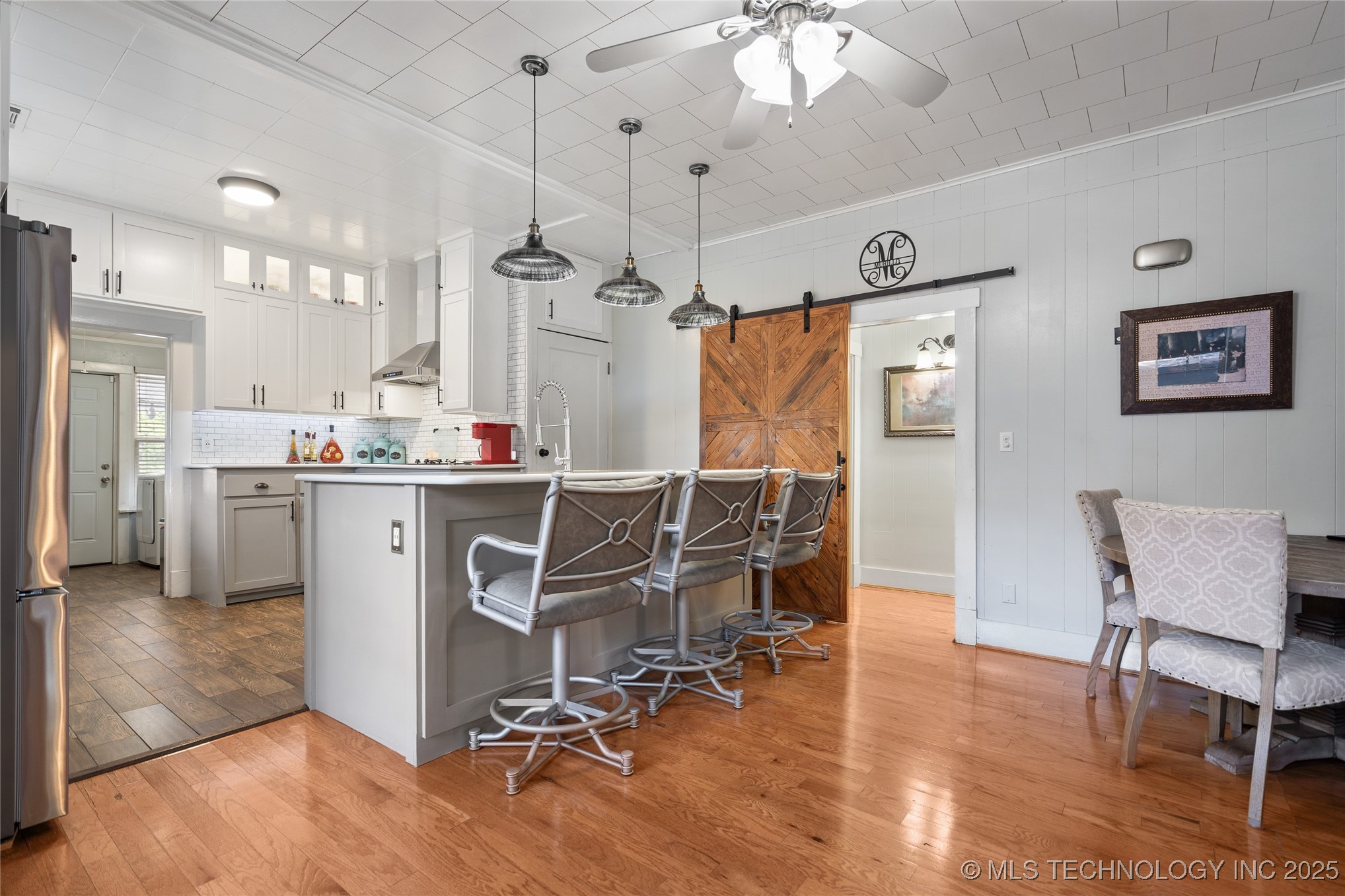 1105 Bixby Property Photo 8