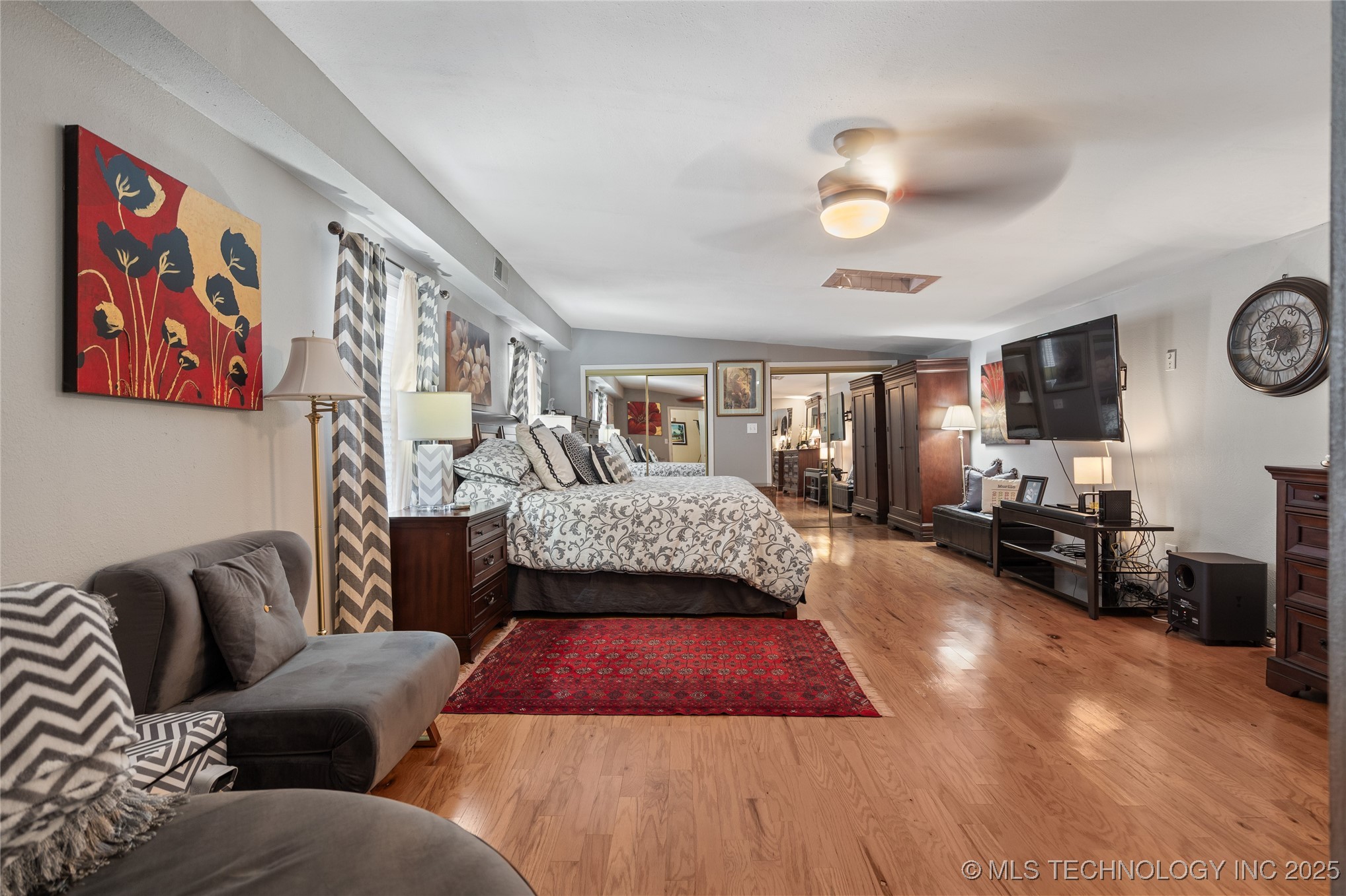 1105 Bixby Property Photo 14