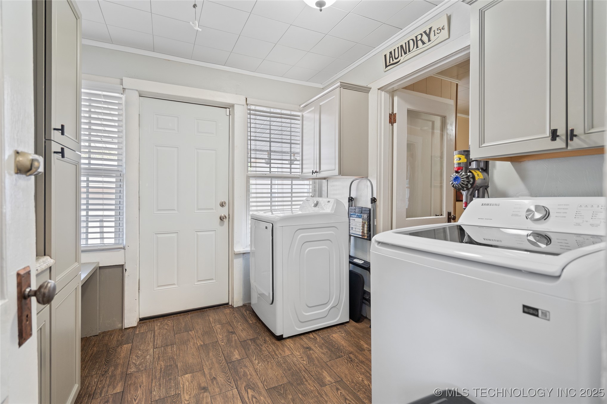 1105 Bixby Property Photo 28