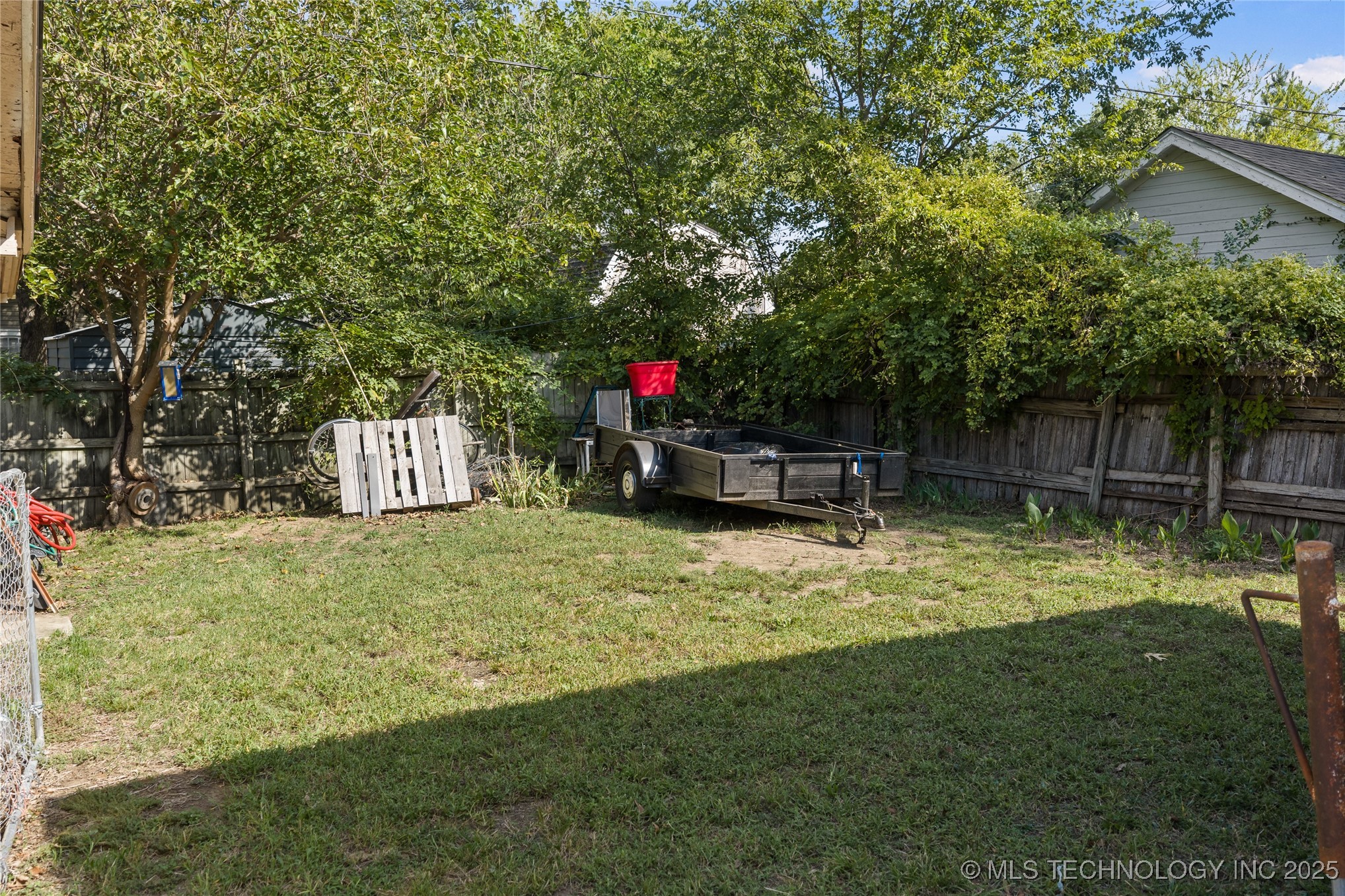 1105 Bixby Property Photo 34