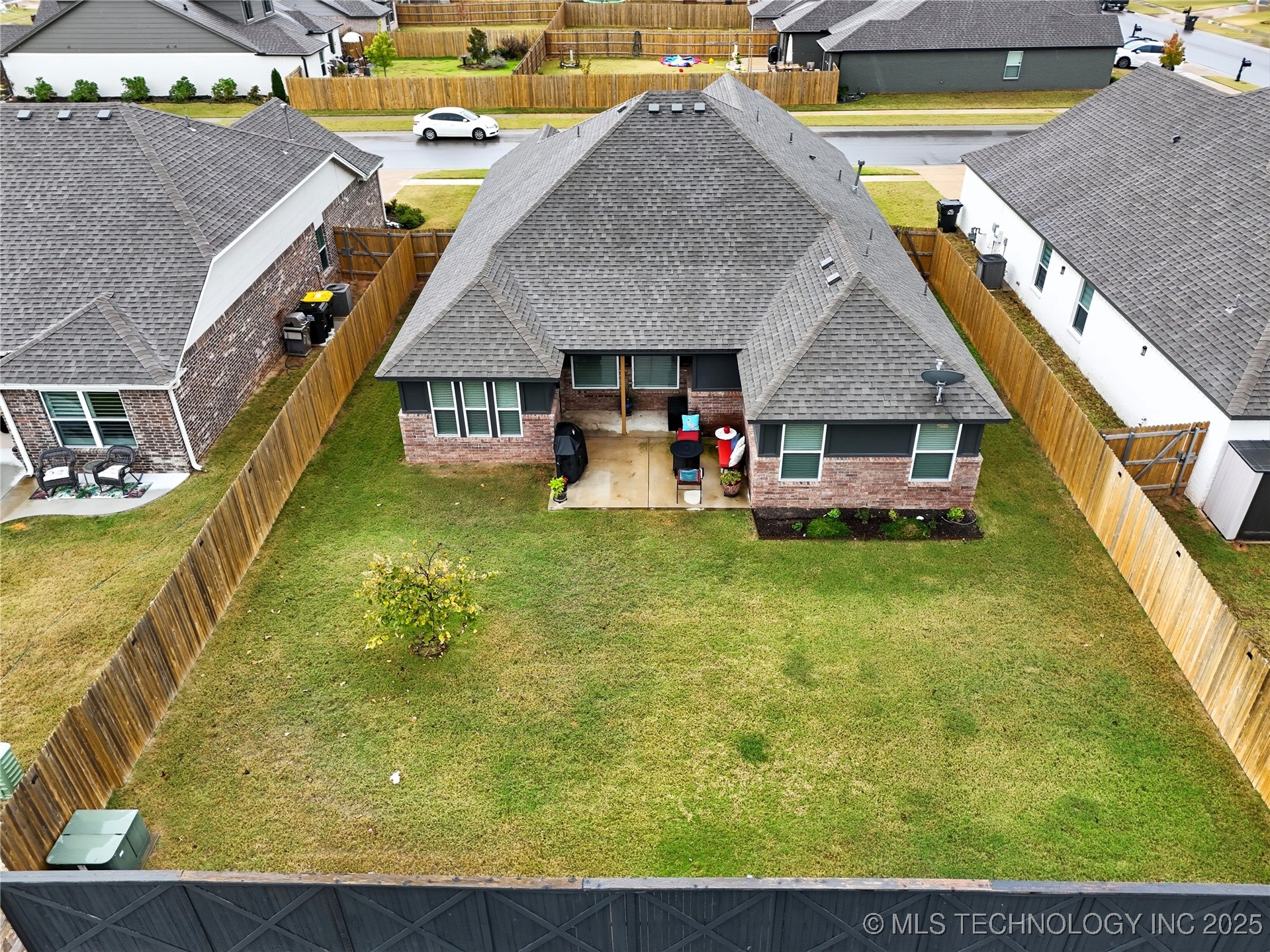 7207 E 131st Place S Property Photo 3