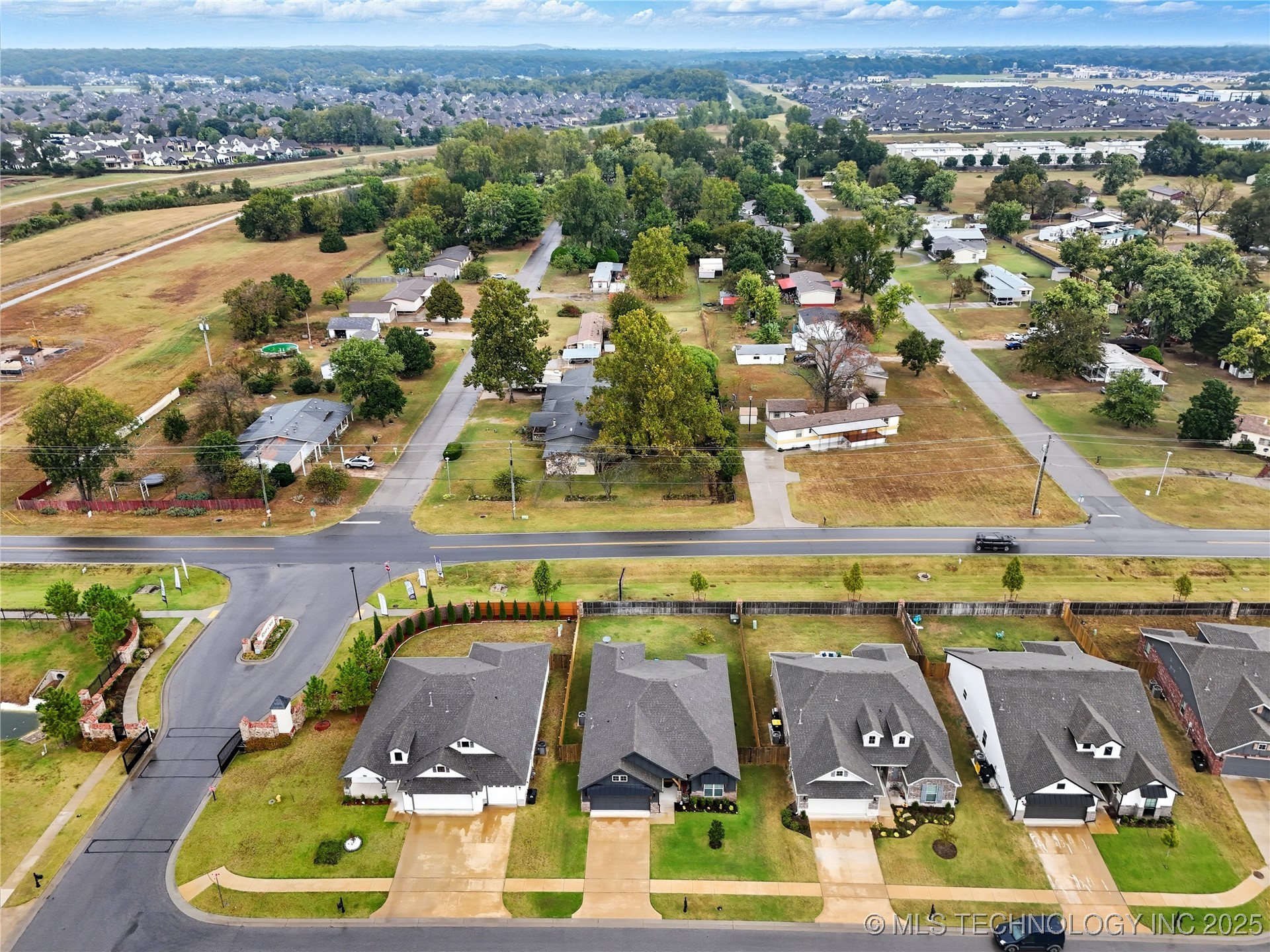 7207 E 131st Place S Property Photo 5