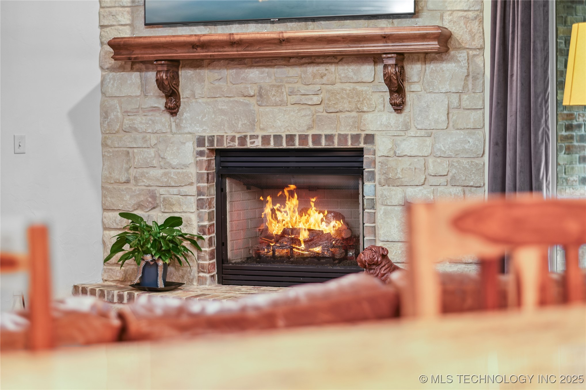 409 Wisteria Way Property Photo 13