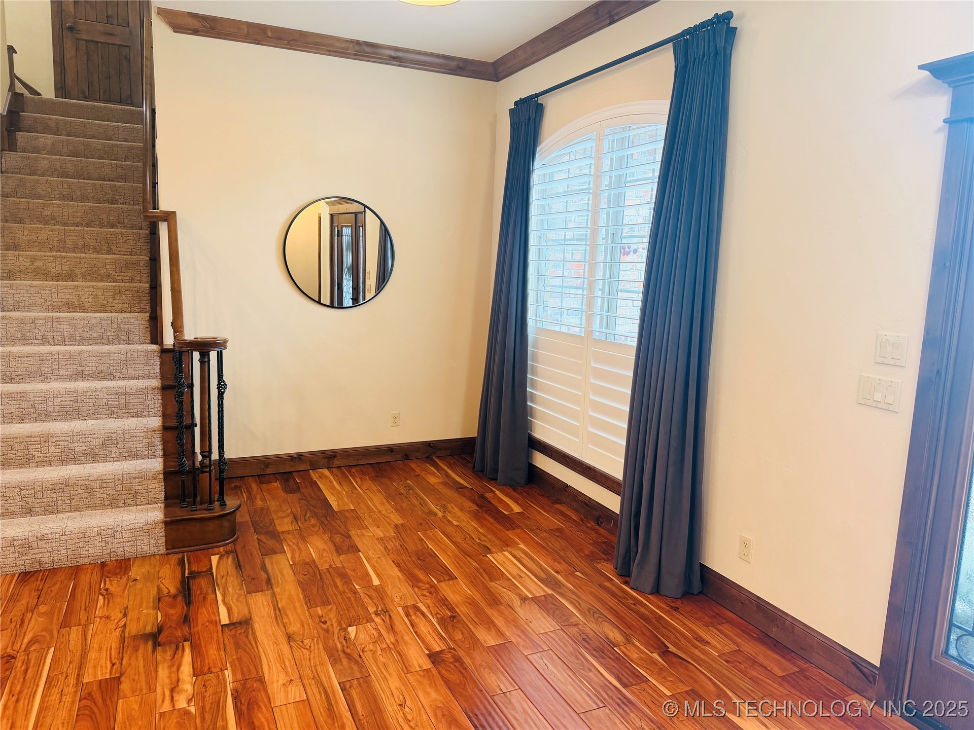 409 Wisteria Way Property Photo 16