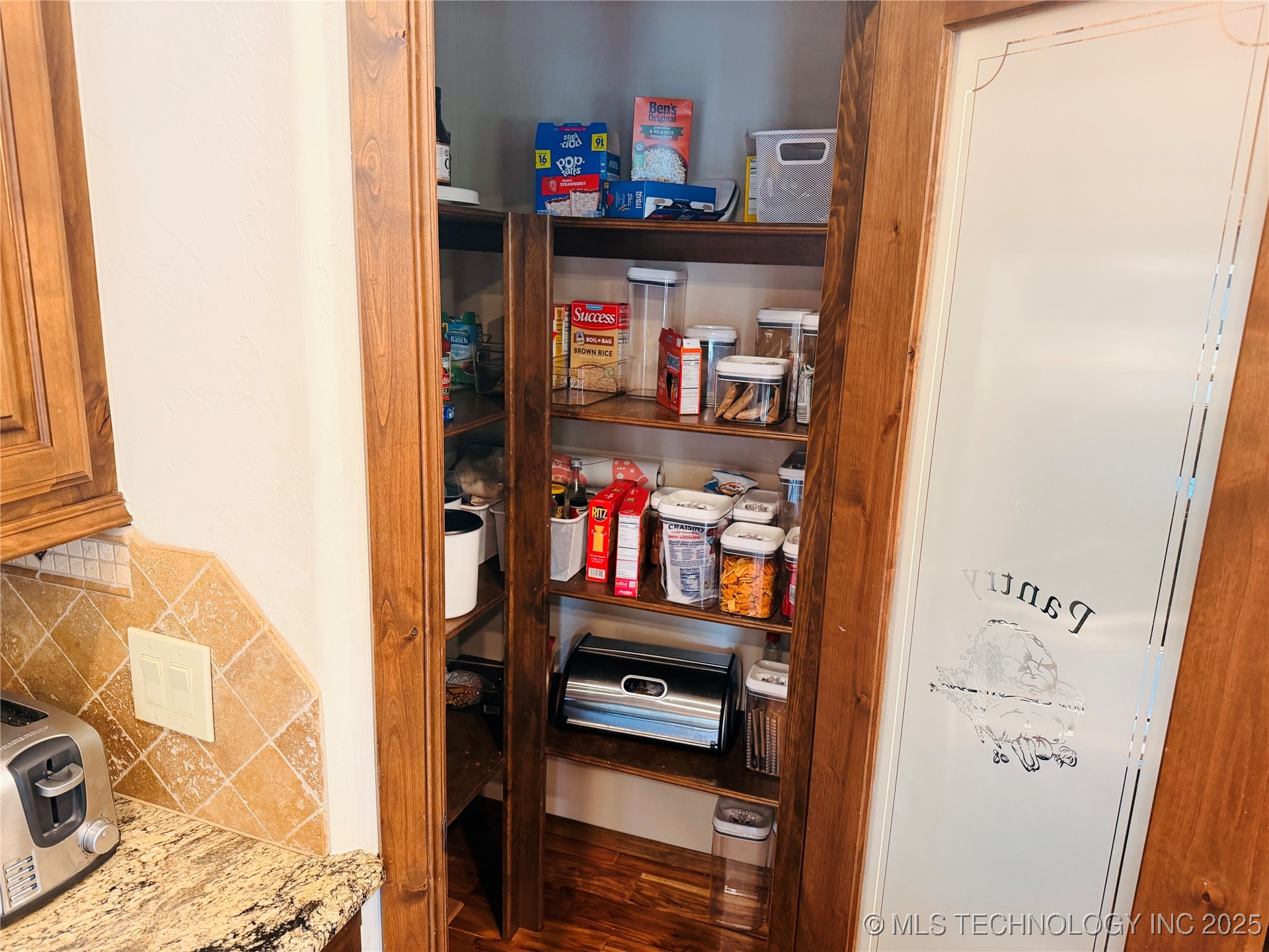 409 Wisteria Way Property Photo 23