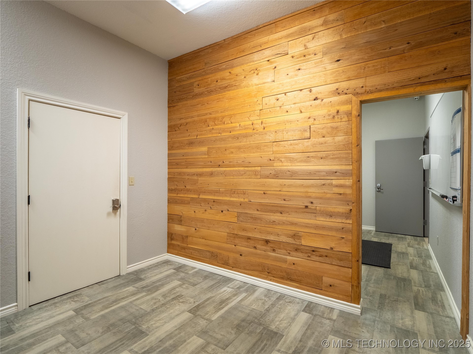 1501 E Wade Watts Property Photo 12